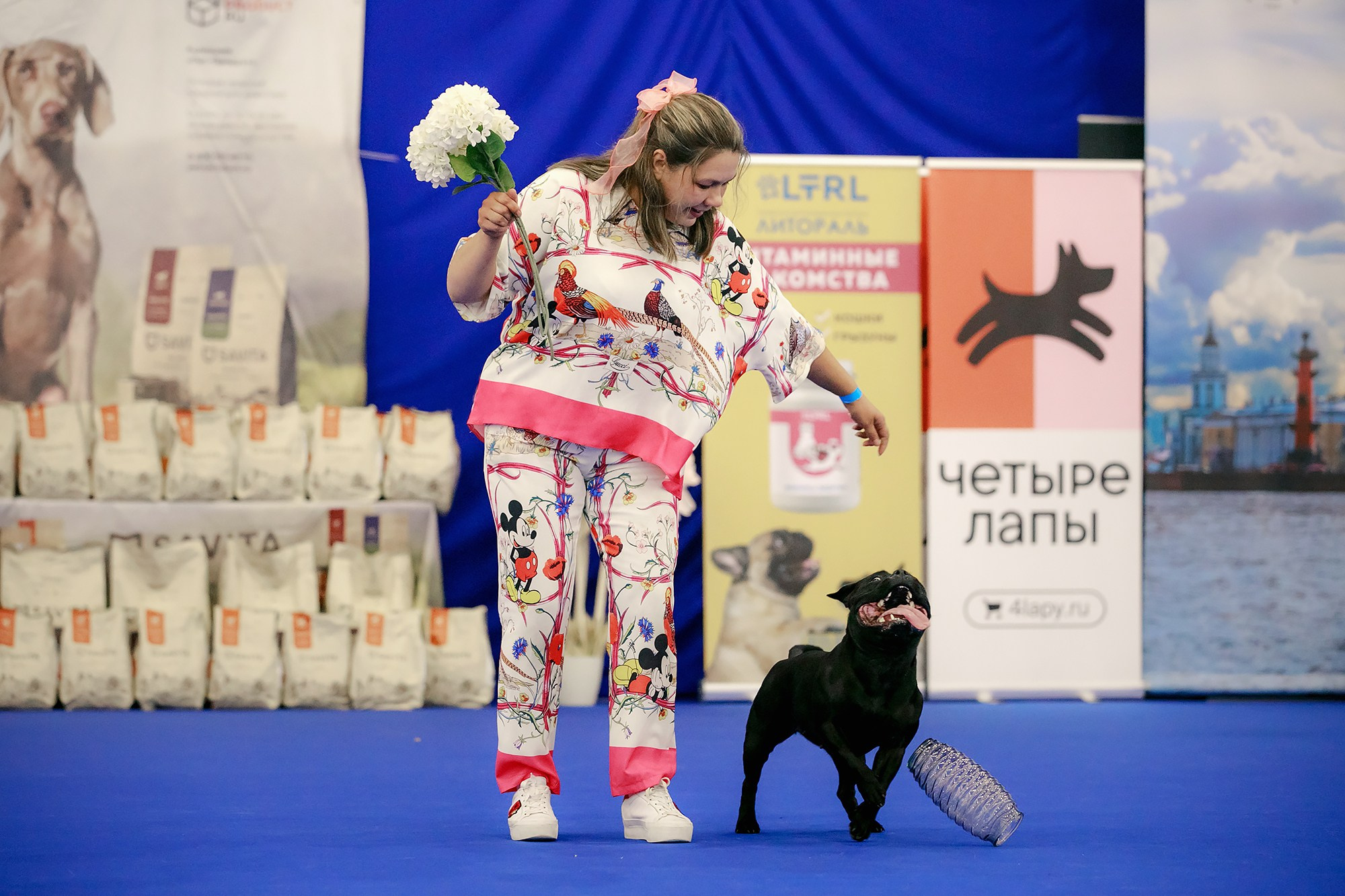Танцы на выставке «Зоошоу», СПб. Фотограф-анималист Mary Mart — Москва, Питер