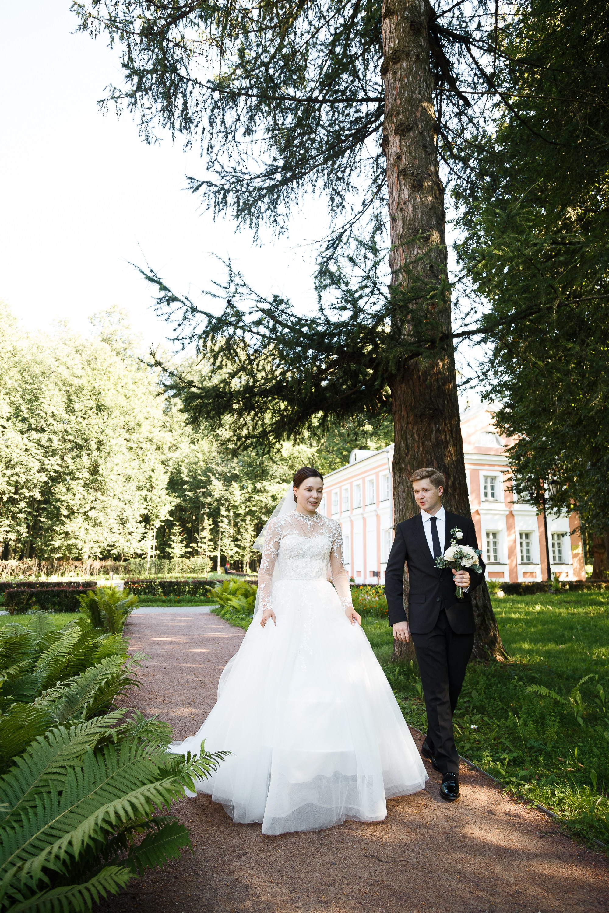 Фотограф на свадьбу.