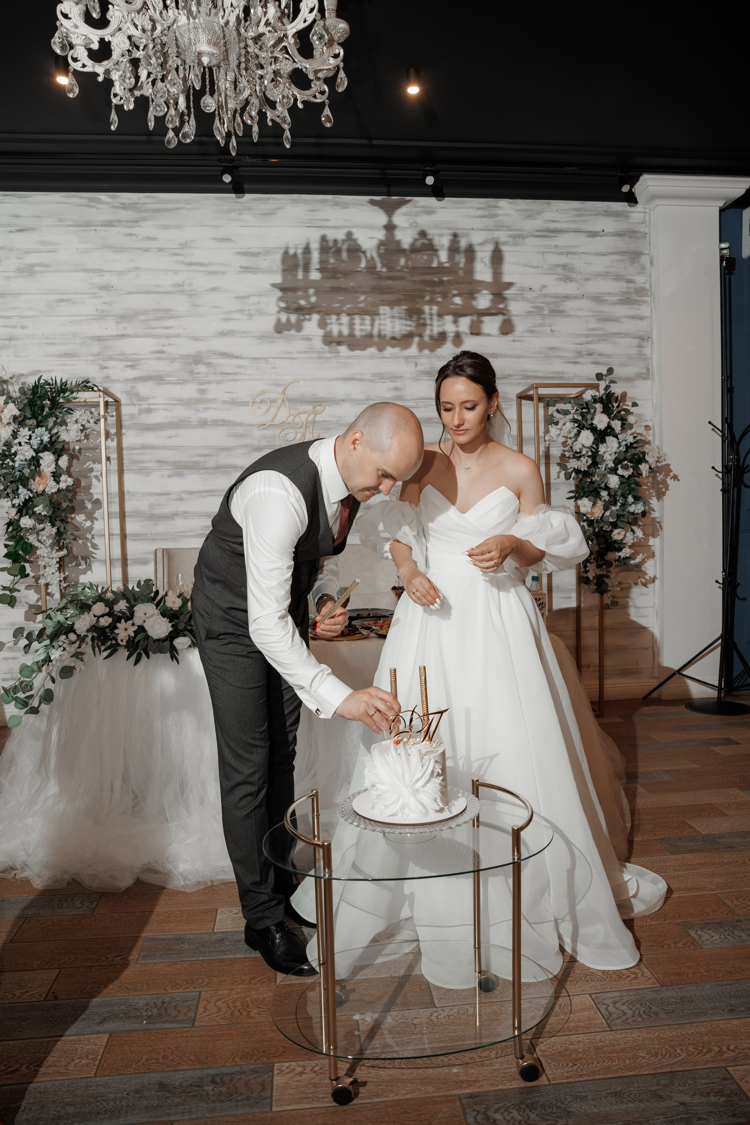 Полина и Дмитрий, загородный клуб «Барин», ЗАГС в г. Пушкино. Свадебный и репортажный фотограф (Москва, Королев и другие)