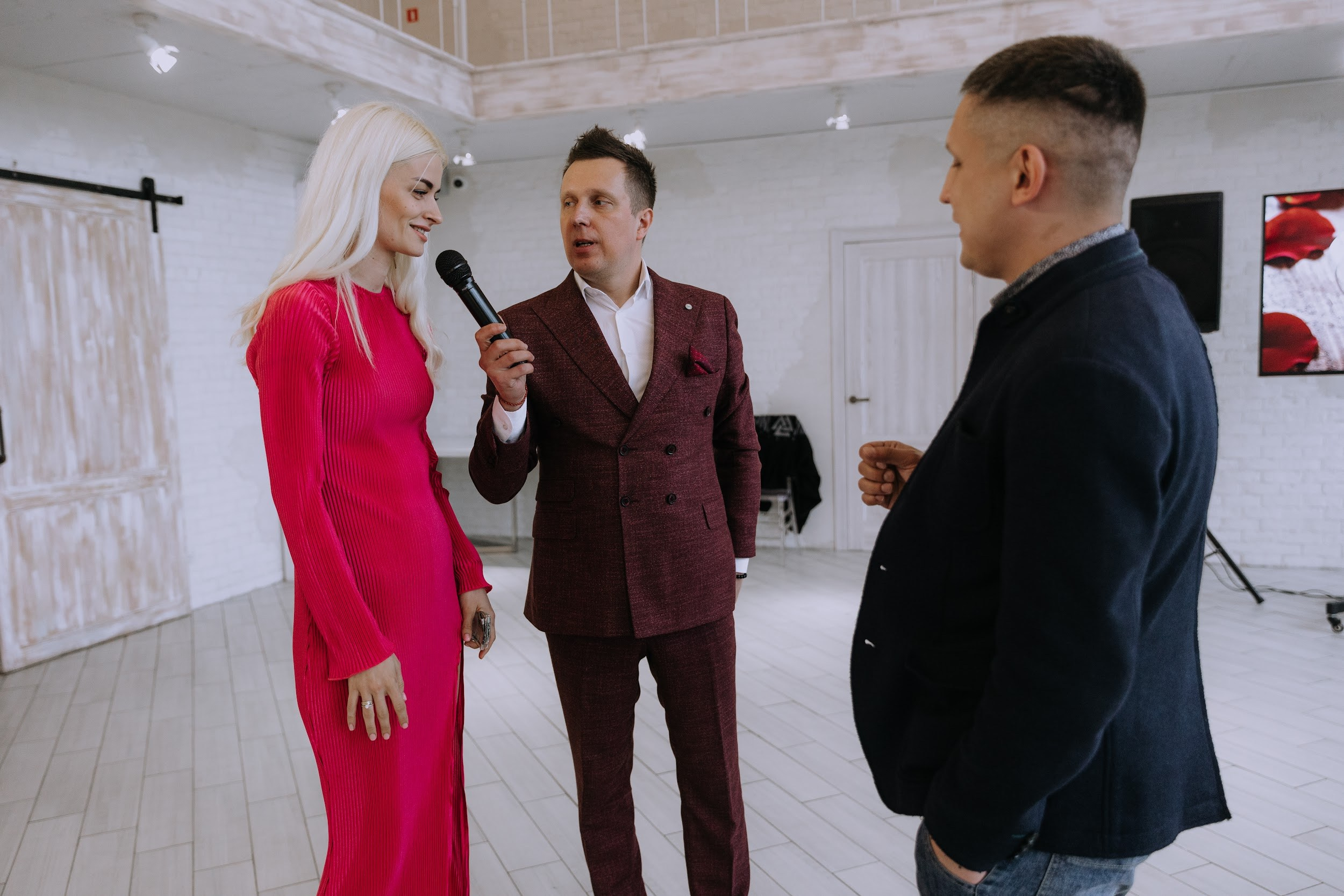 Денис и Лена. Ведущий на свадьбу в Москве Зубков Алексей