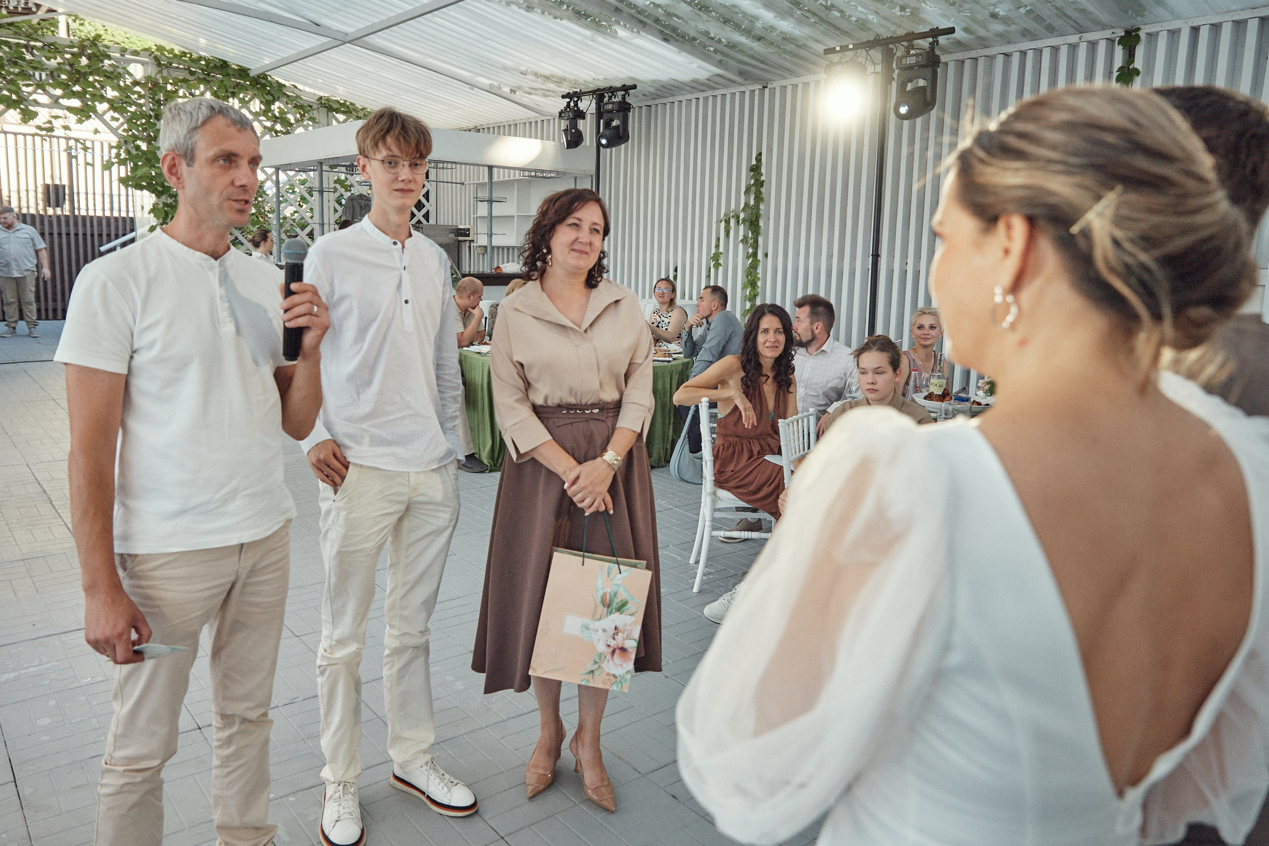 Счастье здесь. Свадебный фотограф Антон Артюшин. Работаю в Нижнем Новгороде и Москве