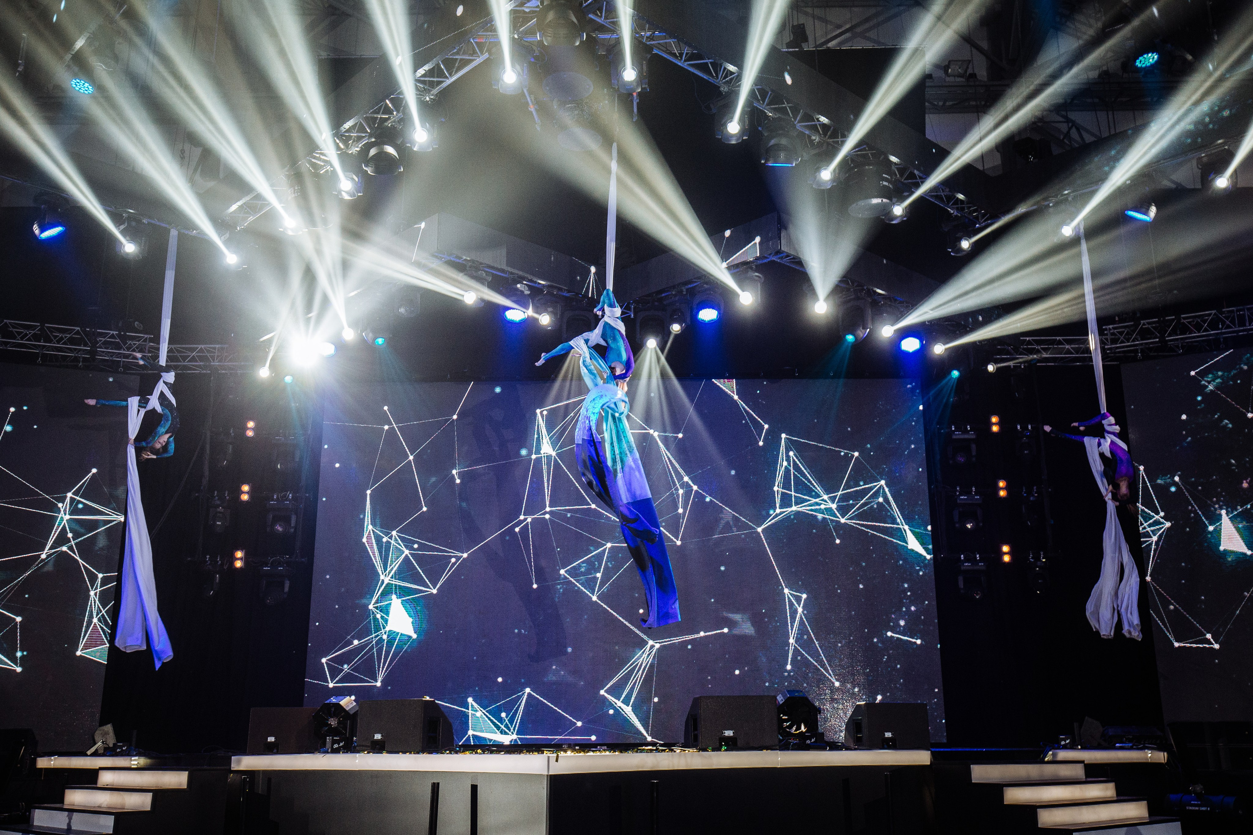 "УралОптИнструмент" 20    лет. Это было феерично!. Портфолио свадебного фотографа. Роман Каргаполов