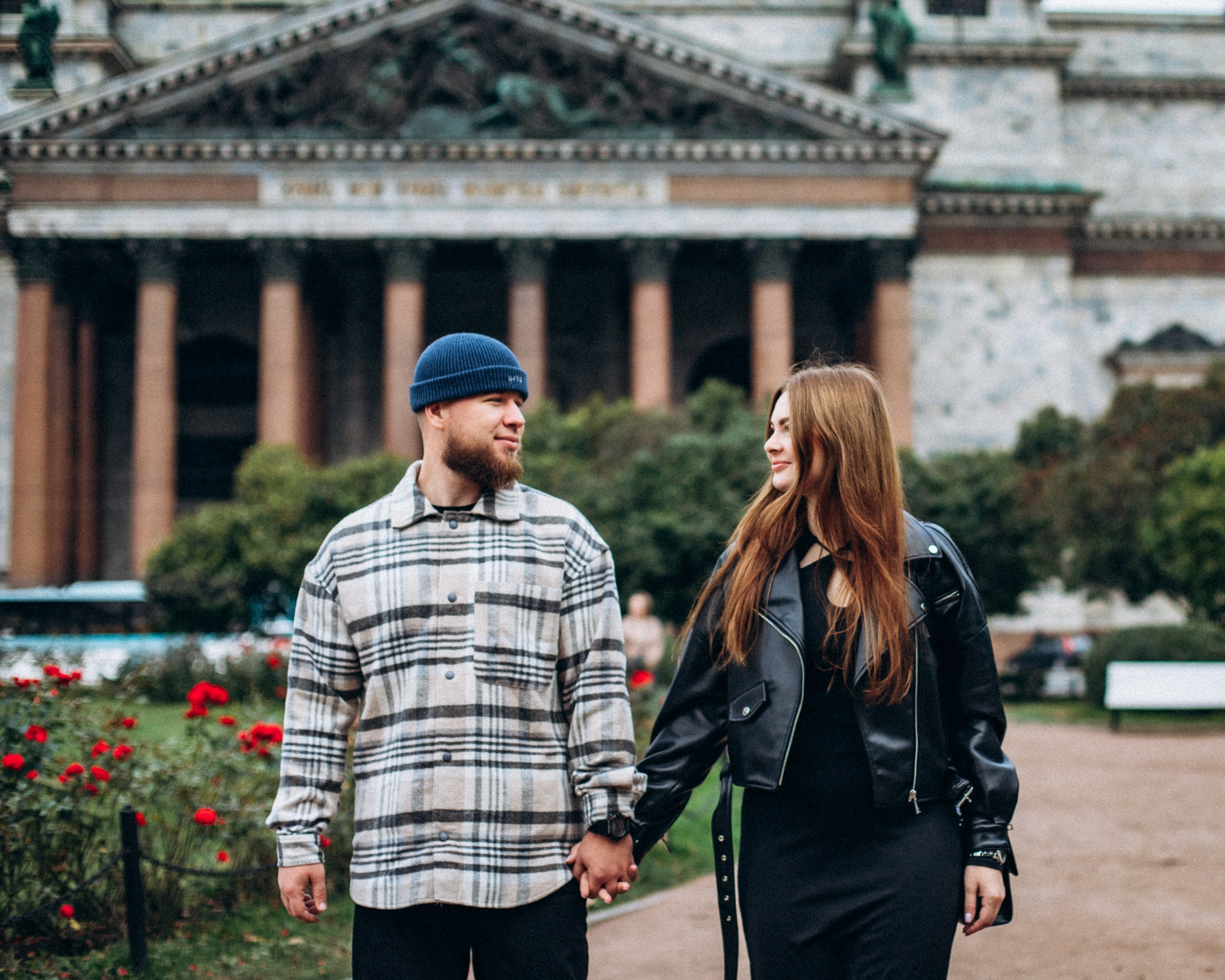 Владимир и Екатерина в октябре. Фотопрогулка в Петербурге. Индивидуальный и семейный фотограф в Санкт-Петербурге