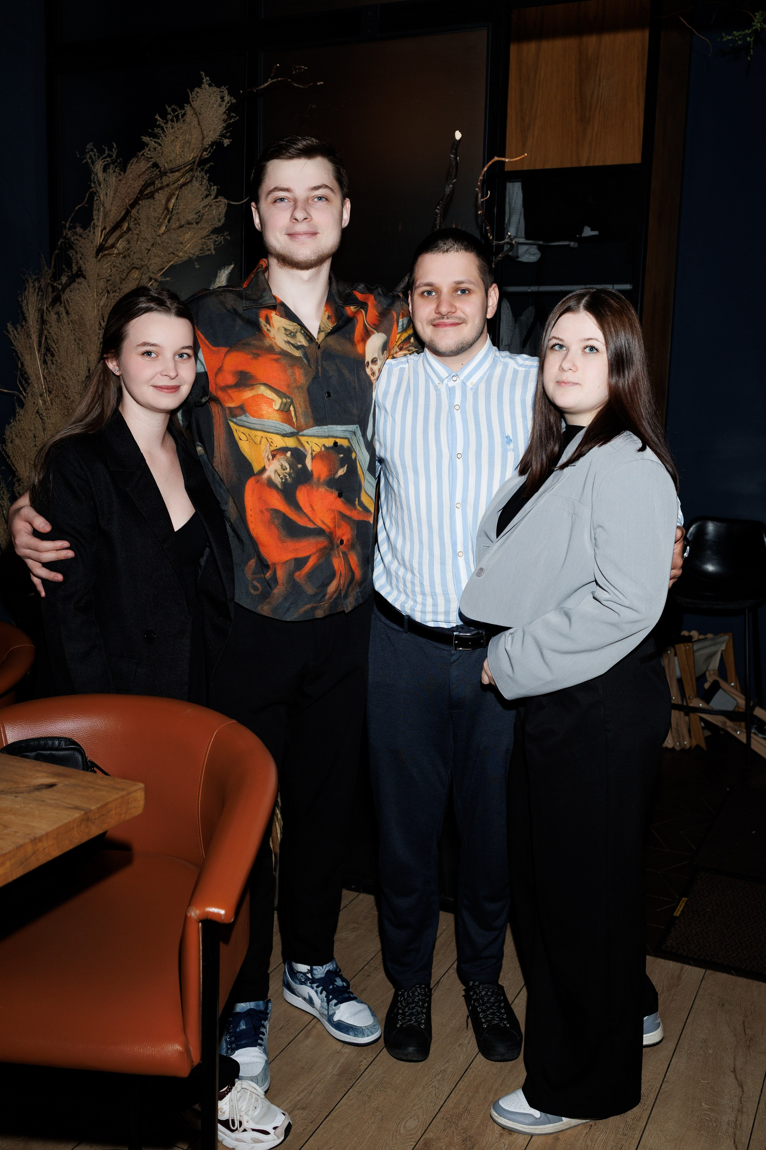 День рождения винного бара Оптимист. Https://andreysolodov.ru