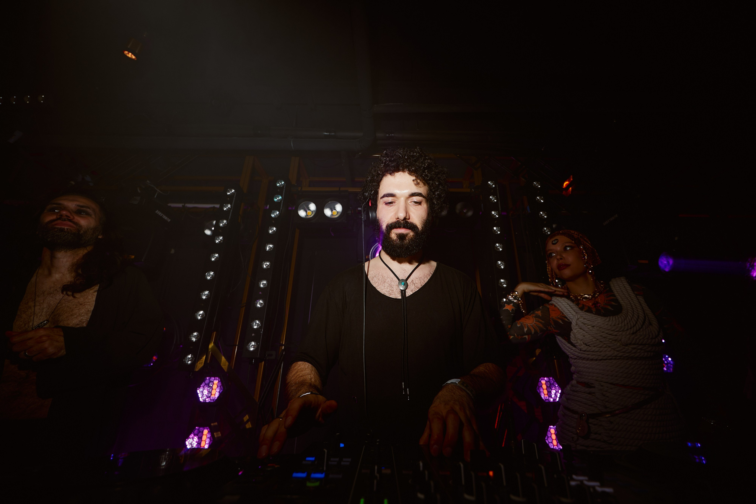 ILLEGAL FRIENDS — MIRAGE [PART III]. СВОИ. ФОТООТЧЕТЫ-СОБЫТИЯ-МЕСТА