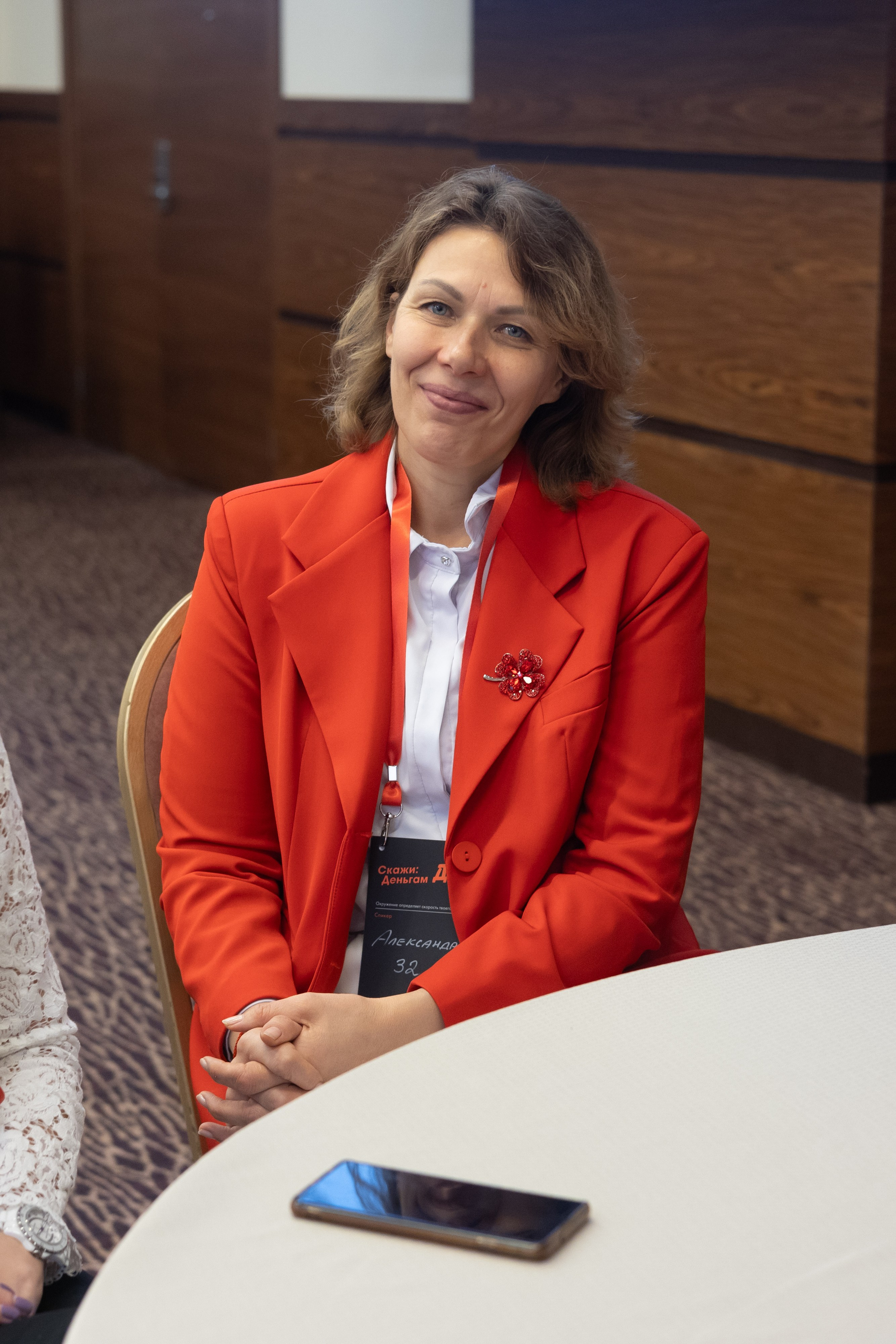 «СКАЖИ ДЕНЬГАМ ДА». Фотограф Красноярск съемки лавстори, фотосессия в студии, портретная съемка, творческие фотосессии