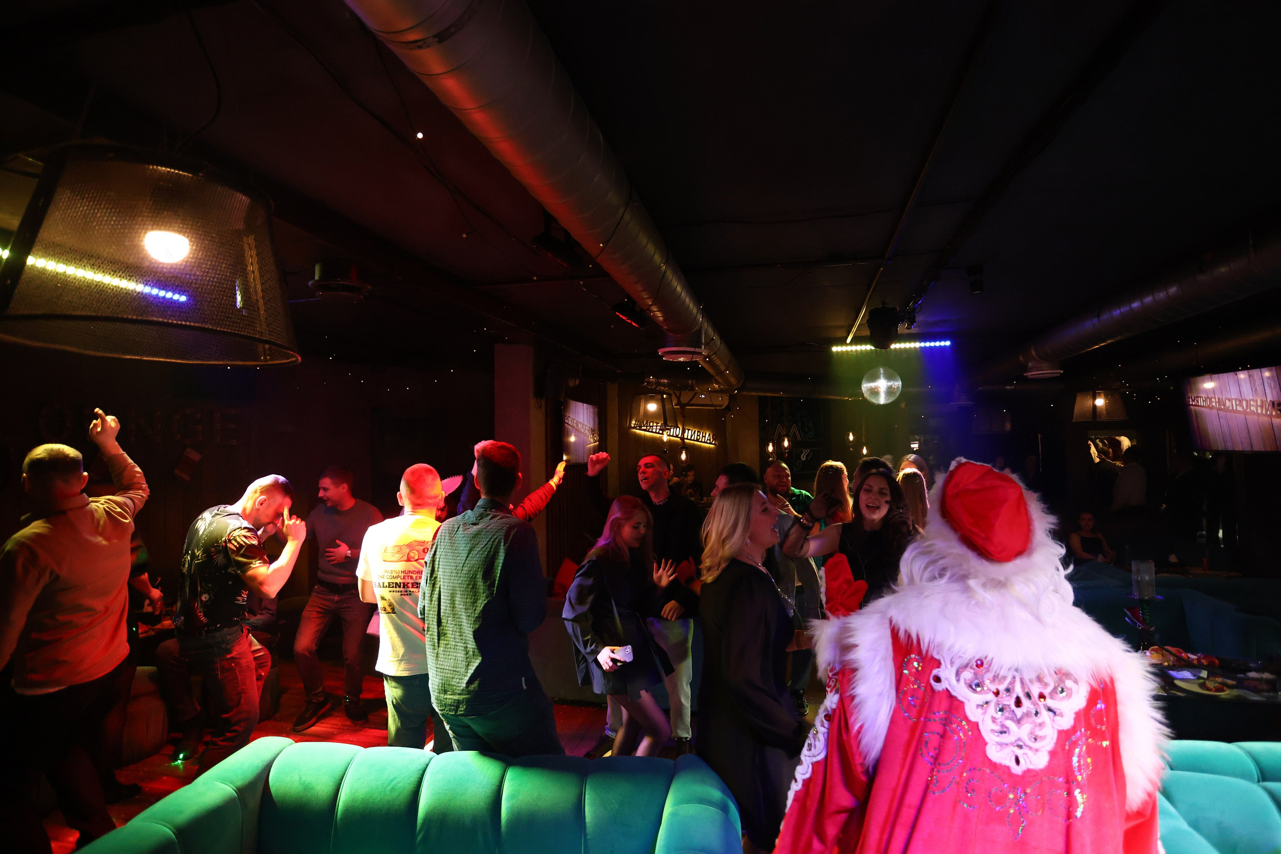 New Year 27-12-24. Мята Спортивная — Кальянная, караоке, бар в Минске