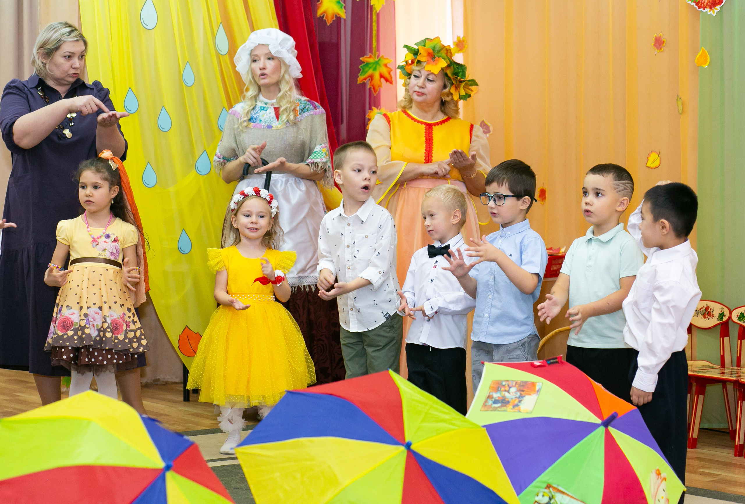 Выпускные и Утренники. Фотограф новорожденных и семейный фотограф НСО г. Бердск Марина Львова