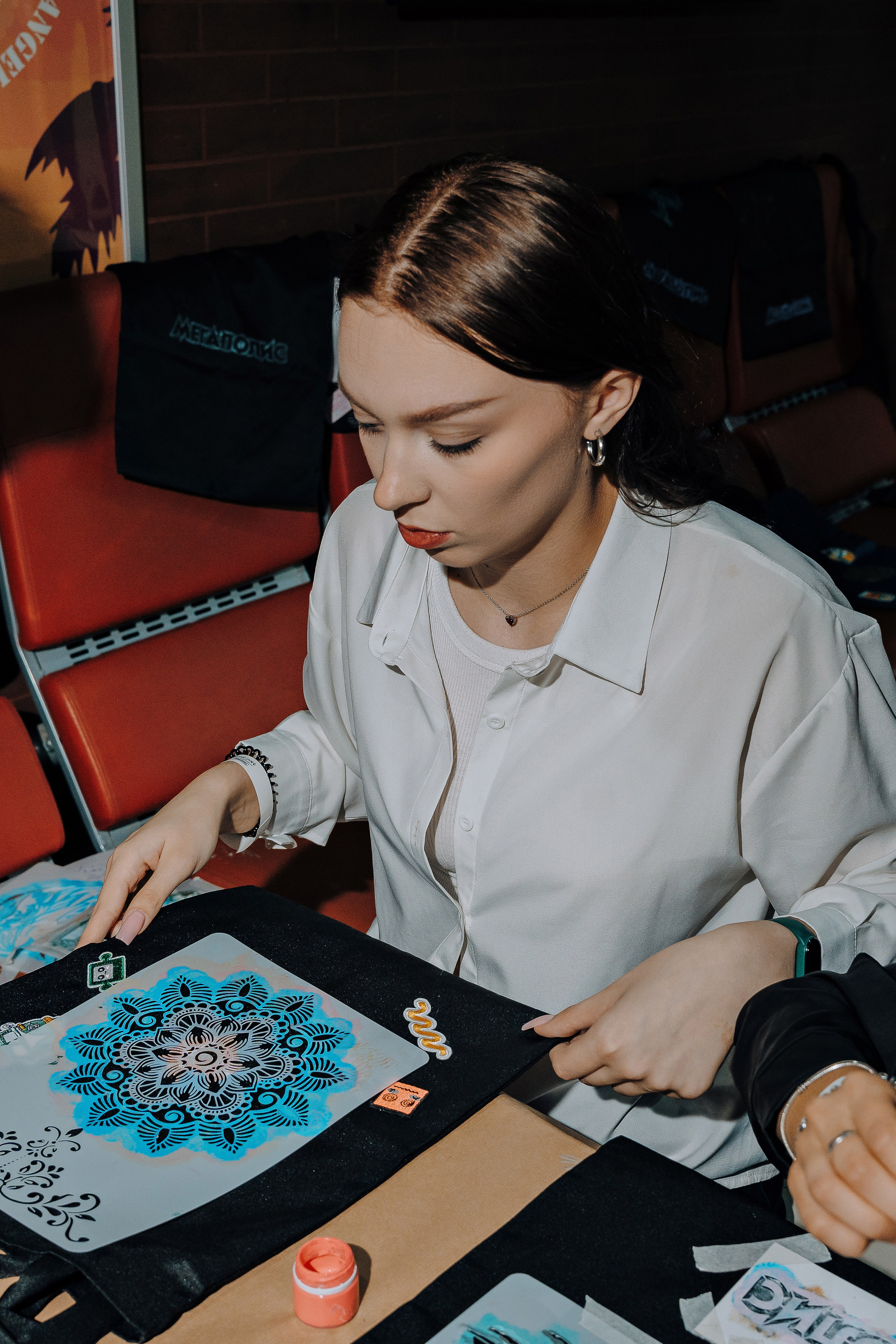 20 ЛЕТ МЕГАПОЛИС ЧЕЛЯБИНСК ХЕДЛАЙНЕР ЕЛКА. Репортажный фотограф Зуев Роман г. Челябинск