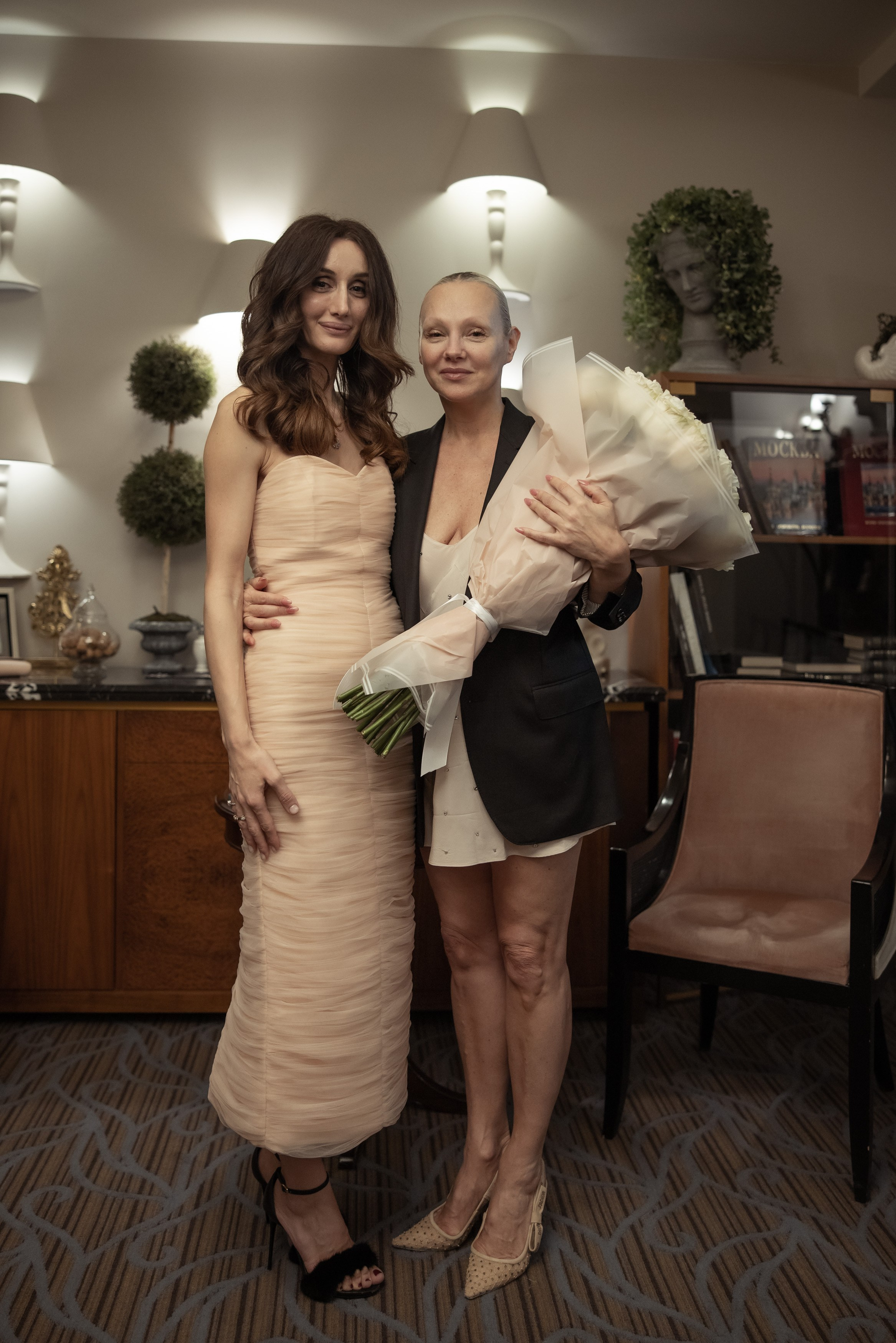 Арт-встреча. Людмила Семеняка. Главная