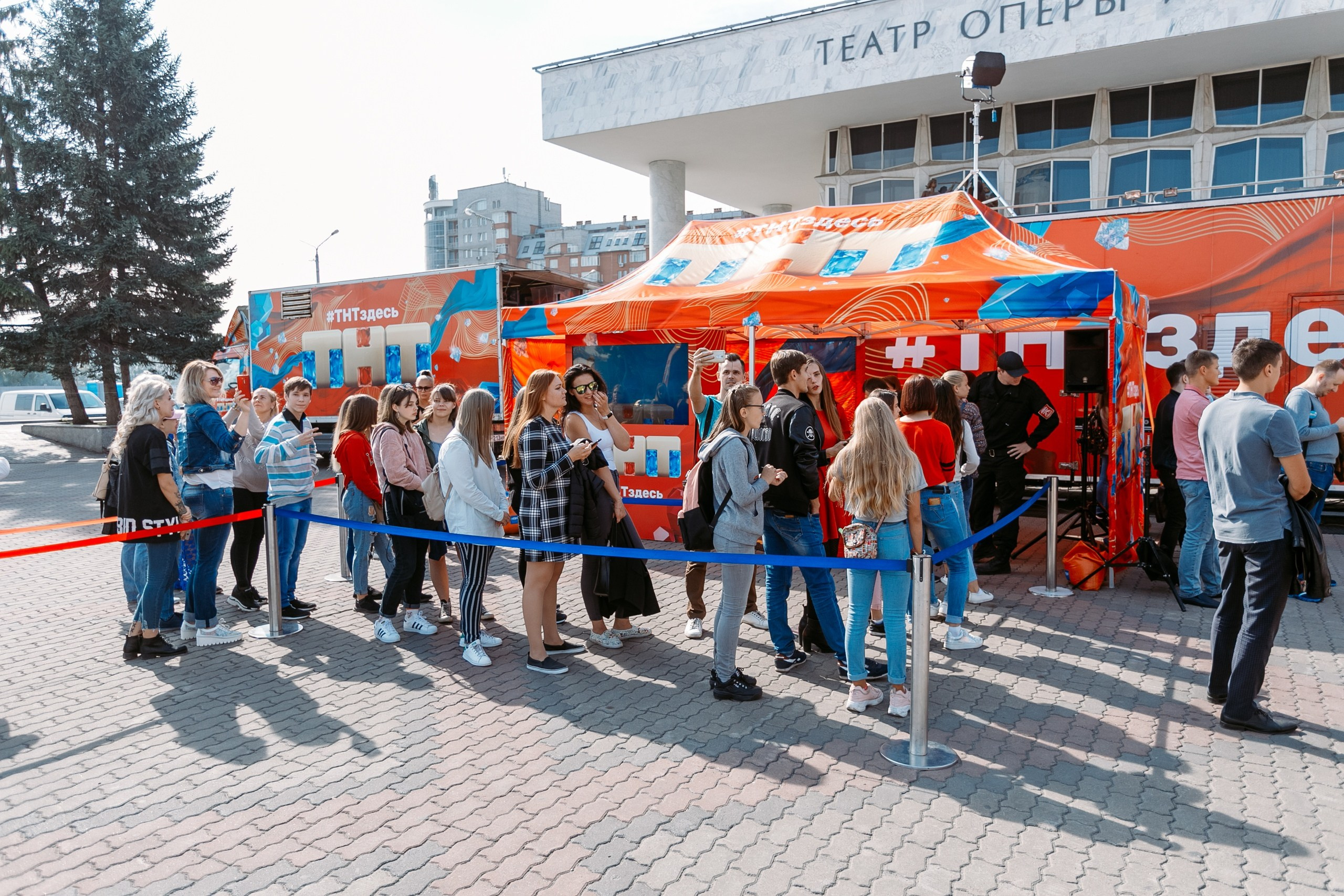 Попади на ТНТ @ Театральная площадь. Репортажный фотограф Максим Полянский. Москва, Санкт-Петербург, Красноярск