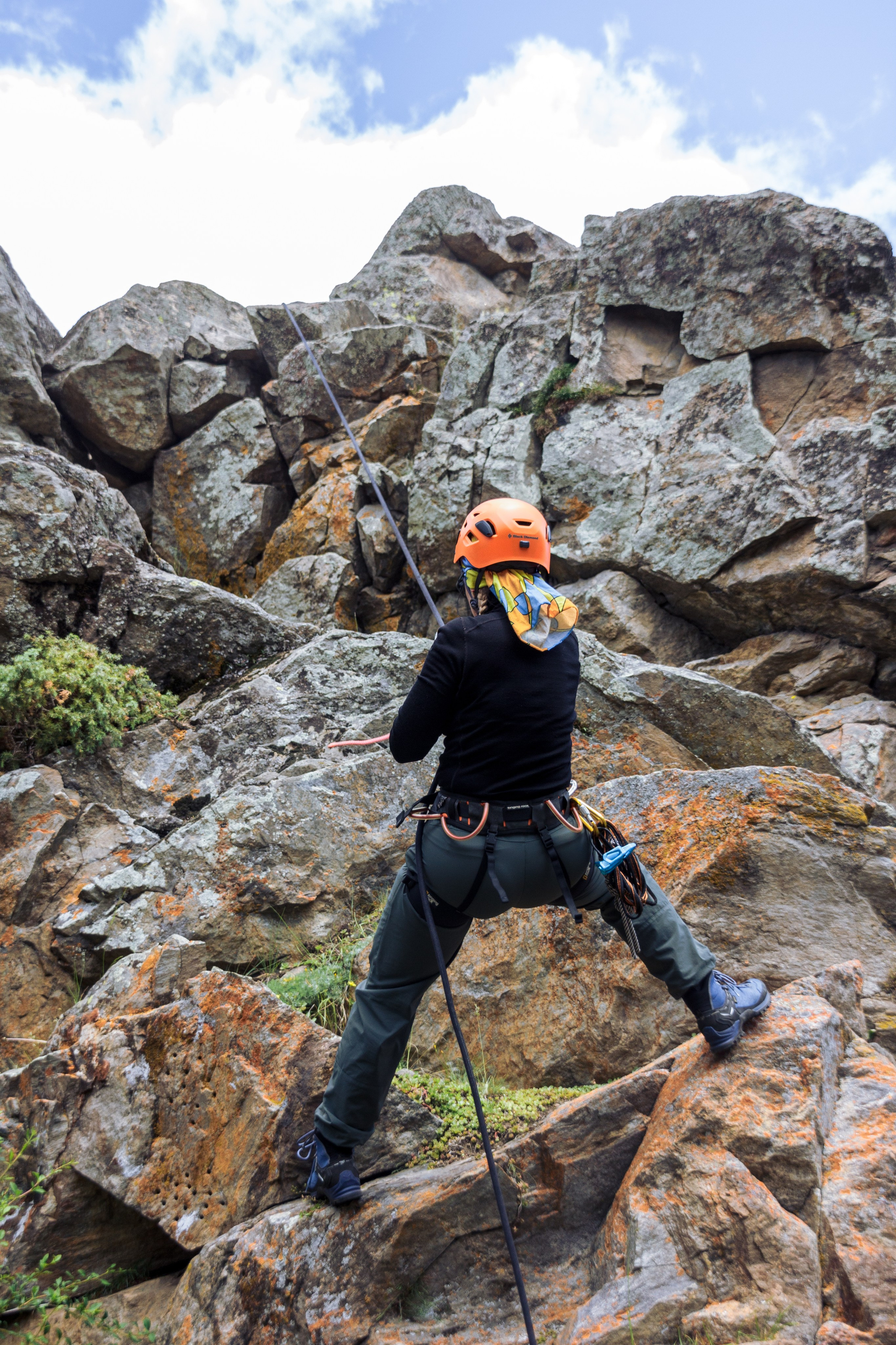 Тренировка на скалах в альплагере (Пример съемки). Фотограф Котий Даниил