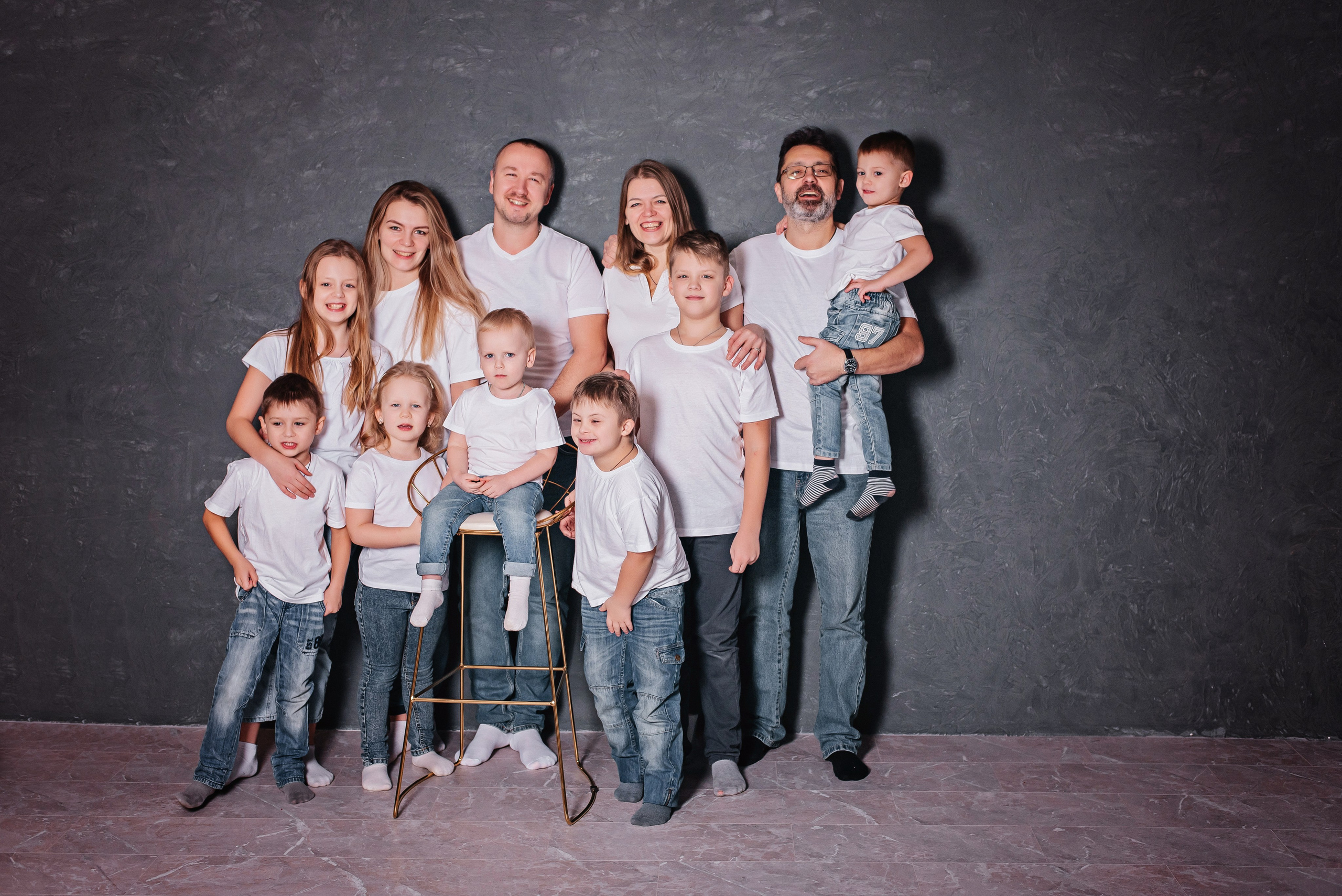 Виктория в студии. Детский и семейный фотограф выпускной альбом Приморско-Ахтарск