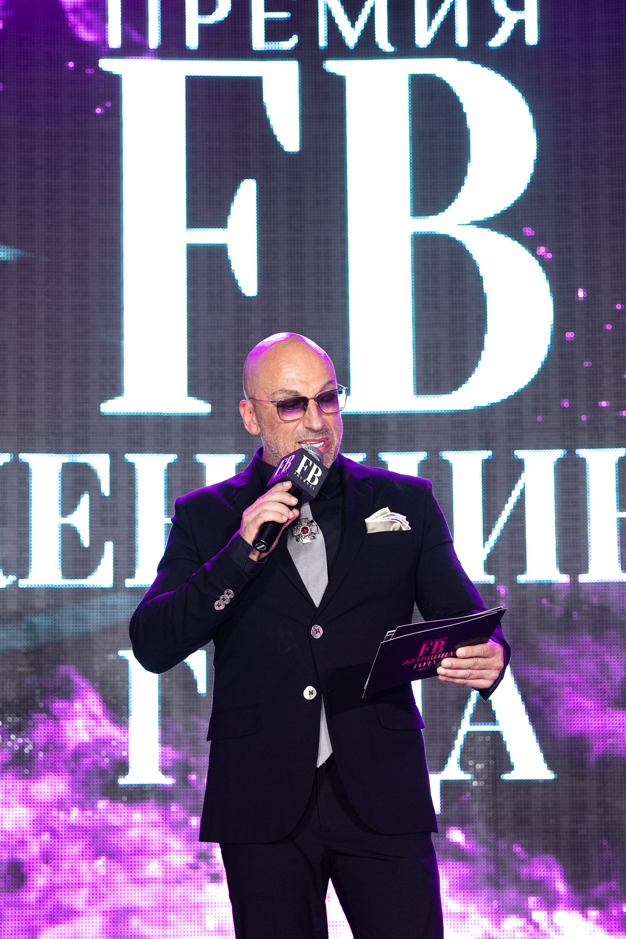 FB. Art photographer Nino