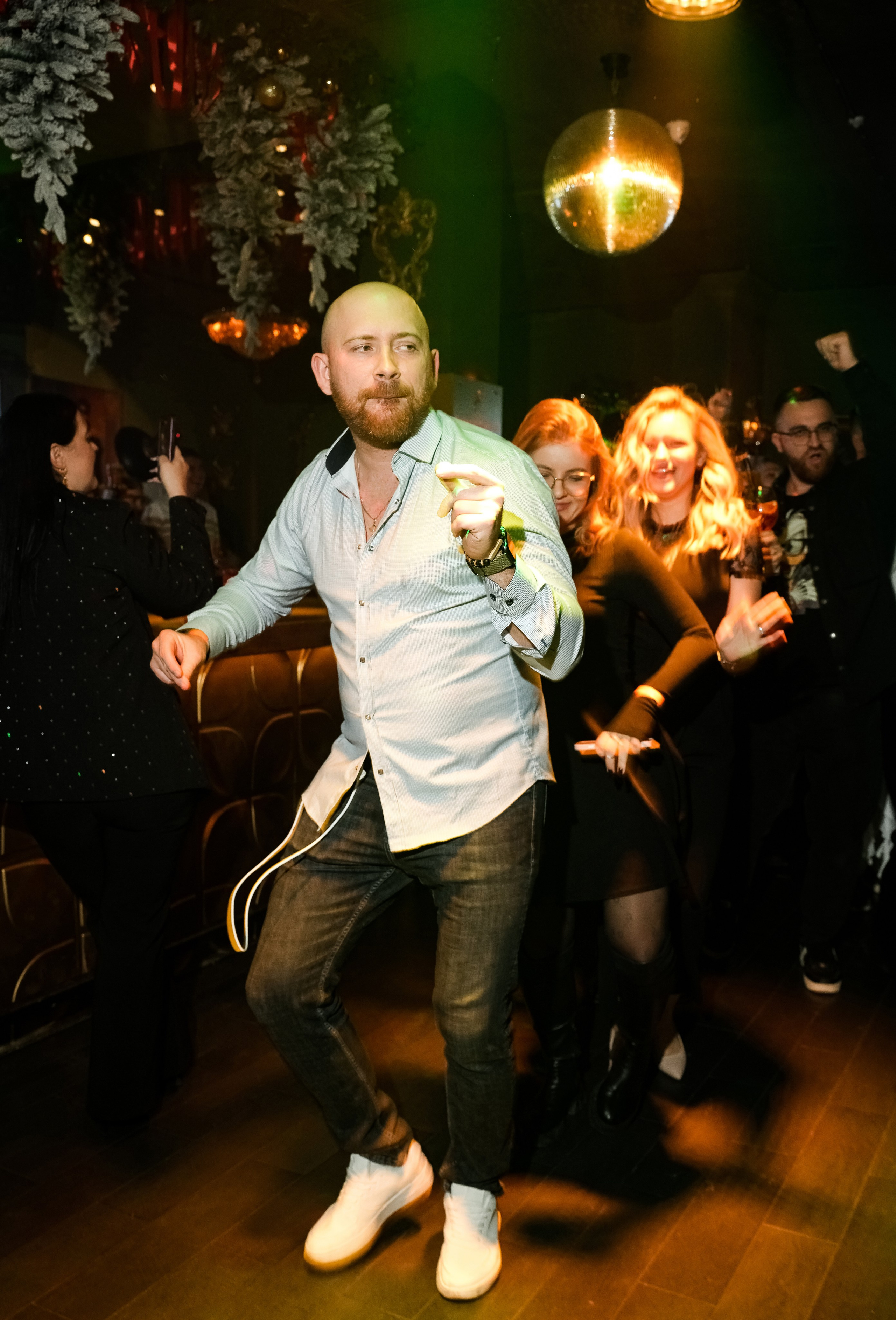 EVENT-туса в караоке. Свадебный фотограф и видеограф в Ростове-на-Дону. Максим и Наталья Лебедевы