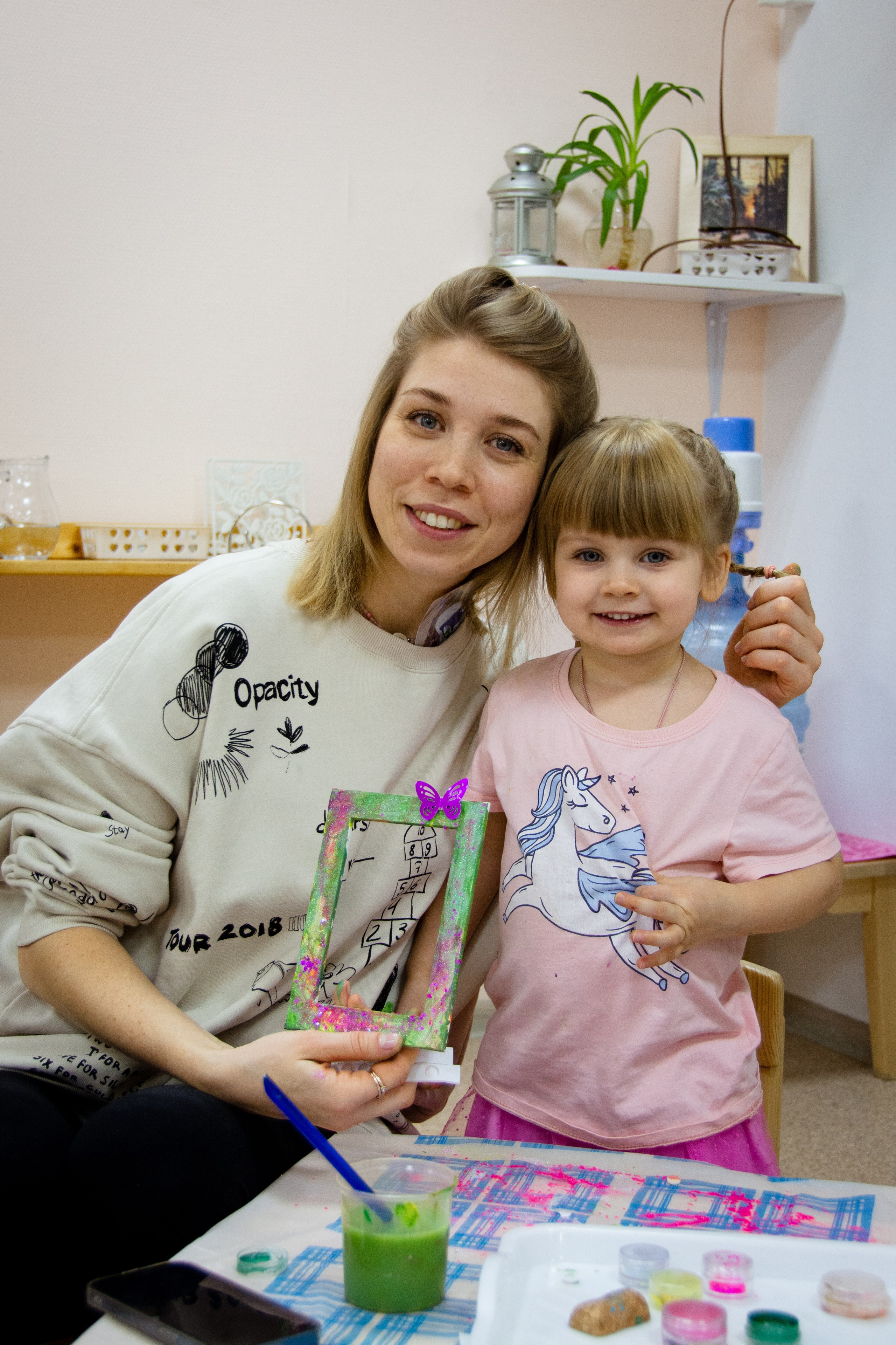 День матери. Дальневосточный Монтессори Центр. Семейный и репортажный фотограф в Хабаровске Татьяна Болычева