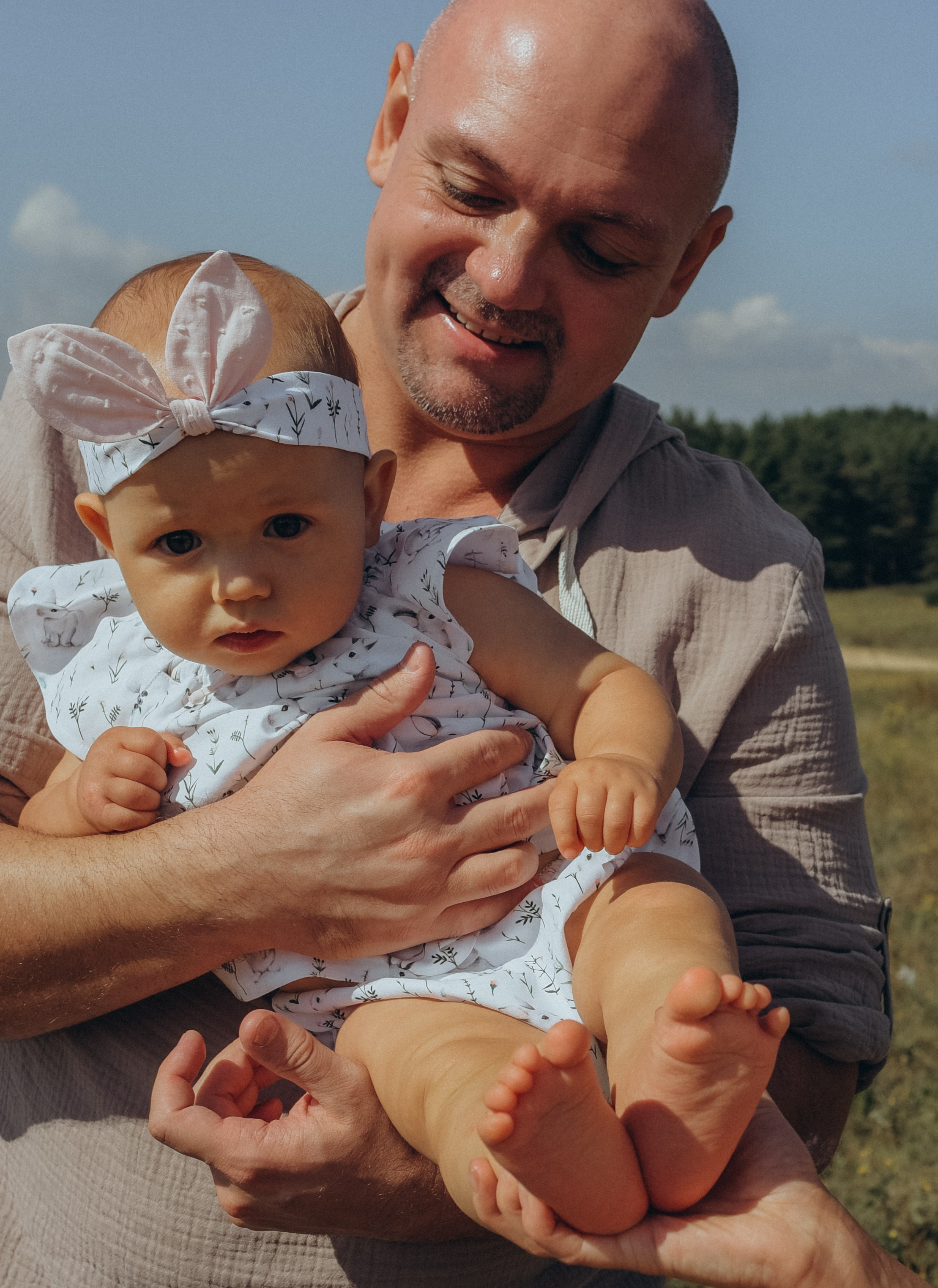 Годовасие. Колтушские высоты. Катя Лиза и Дима. Семейный и свадебный фотограф в Санкт-Петербурге Яна