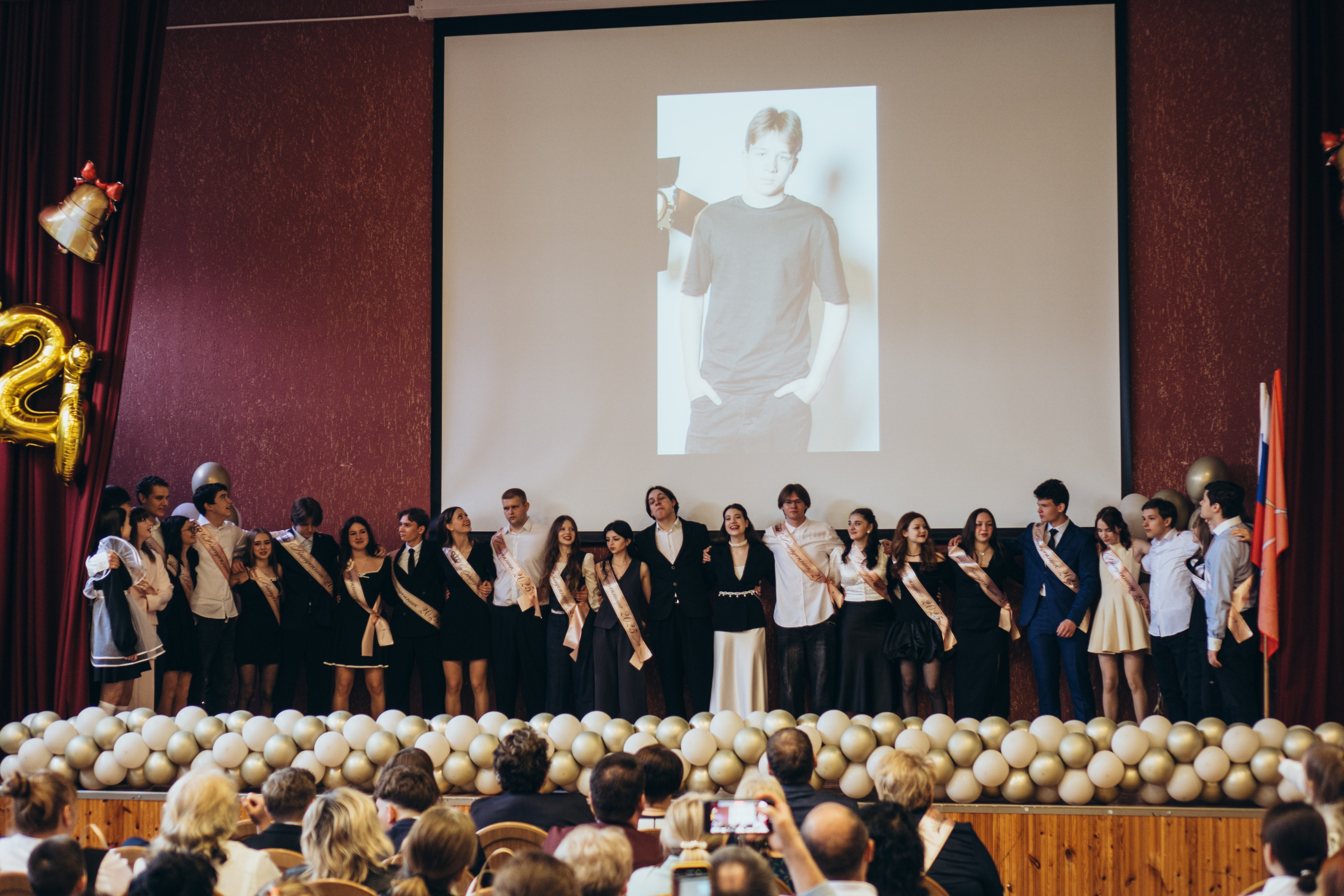 ПОСЛЕДНИЙ ЗВОНОК. Профессиональный фотограф, Санкт-Петербург — Виктория Богомолова