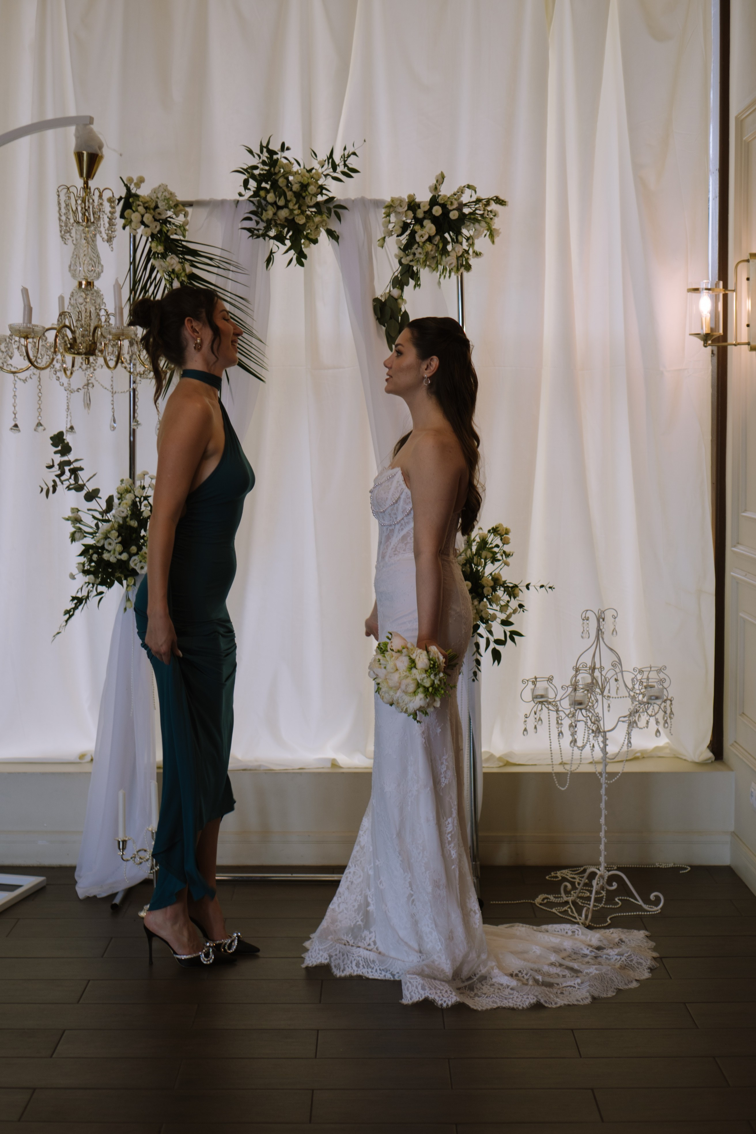 СВАДЕБНЫЙ БАНКЕТ НА ВЛАДИМИРСКОЙ В САНКТ-ПЕТЕРБУРГЕ (КАМЕРНАЯ СВАДЬБА). Профессиональный фотограф, Санкт-Петербург — Виктория Богомолова