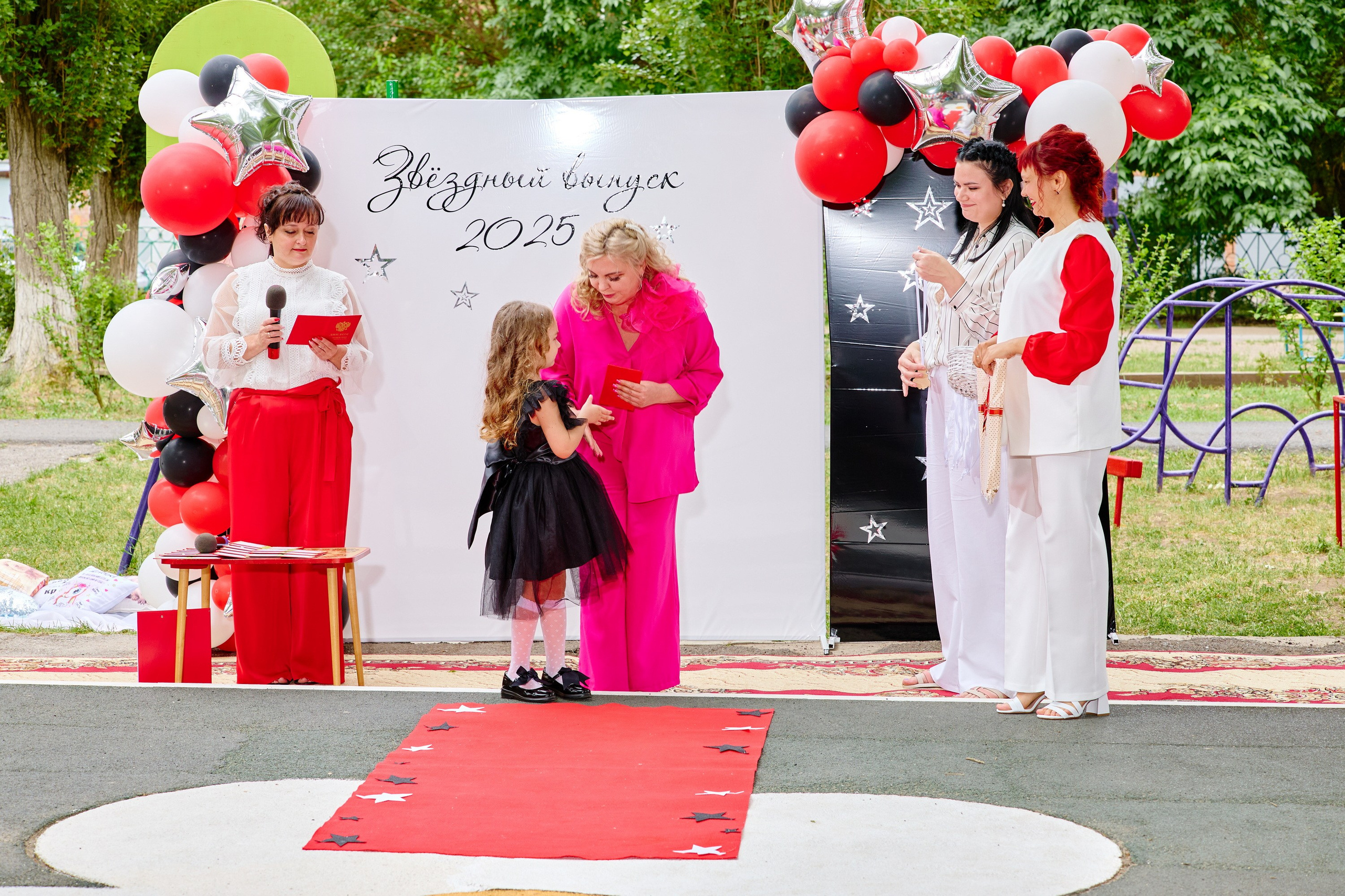 Выпускной 45 сад. Фотограф Выпускные альбомы Таганрог Сергей Коробченко