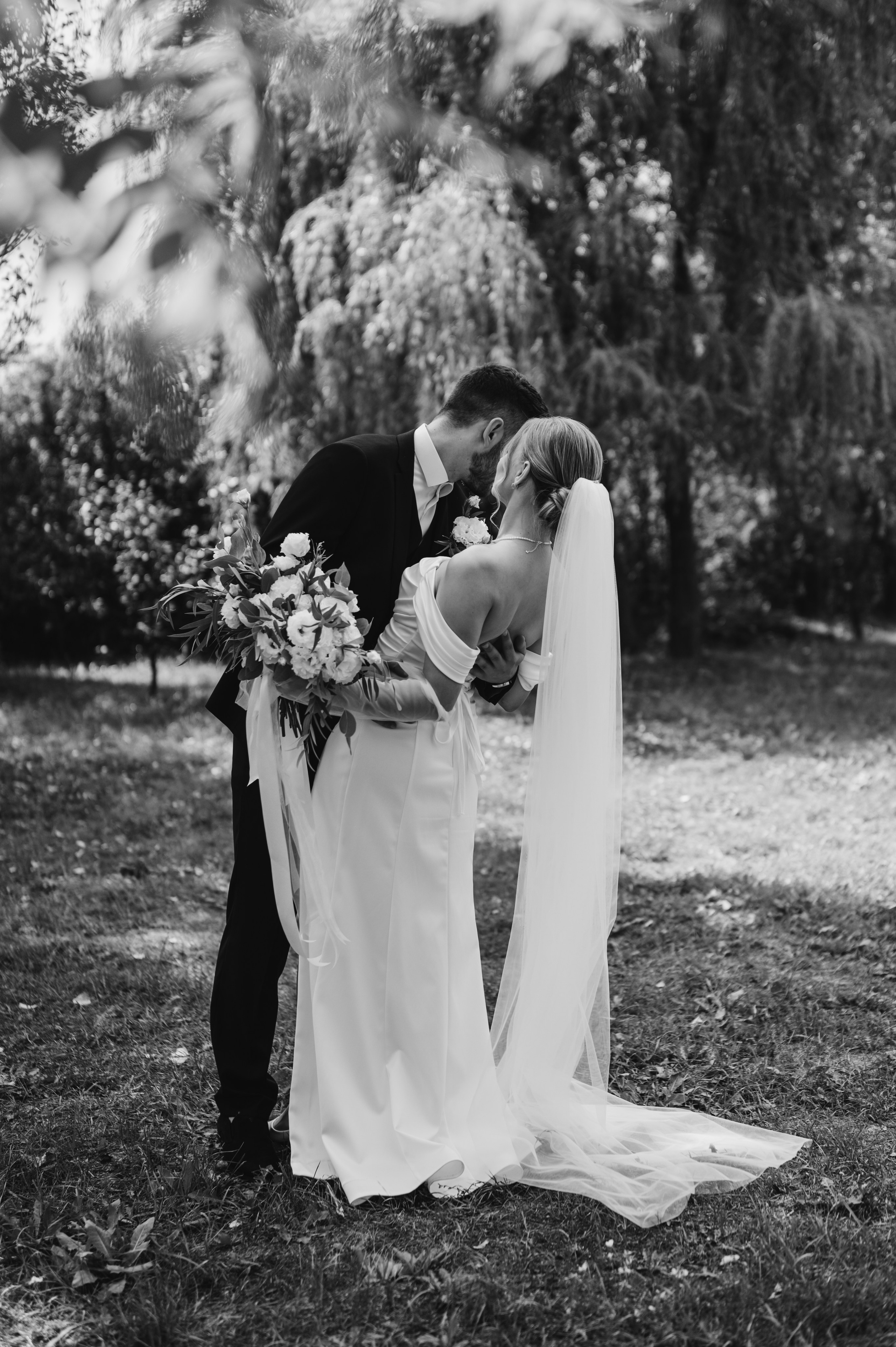 Даниил и Валерия. Черная утка. Полный день. Фотограф Екатерина Бочарникова