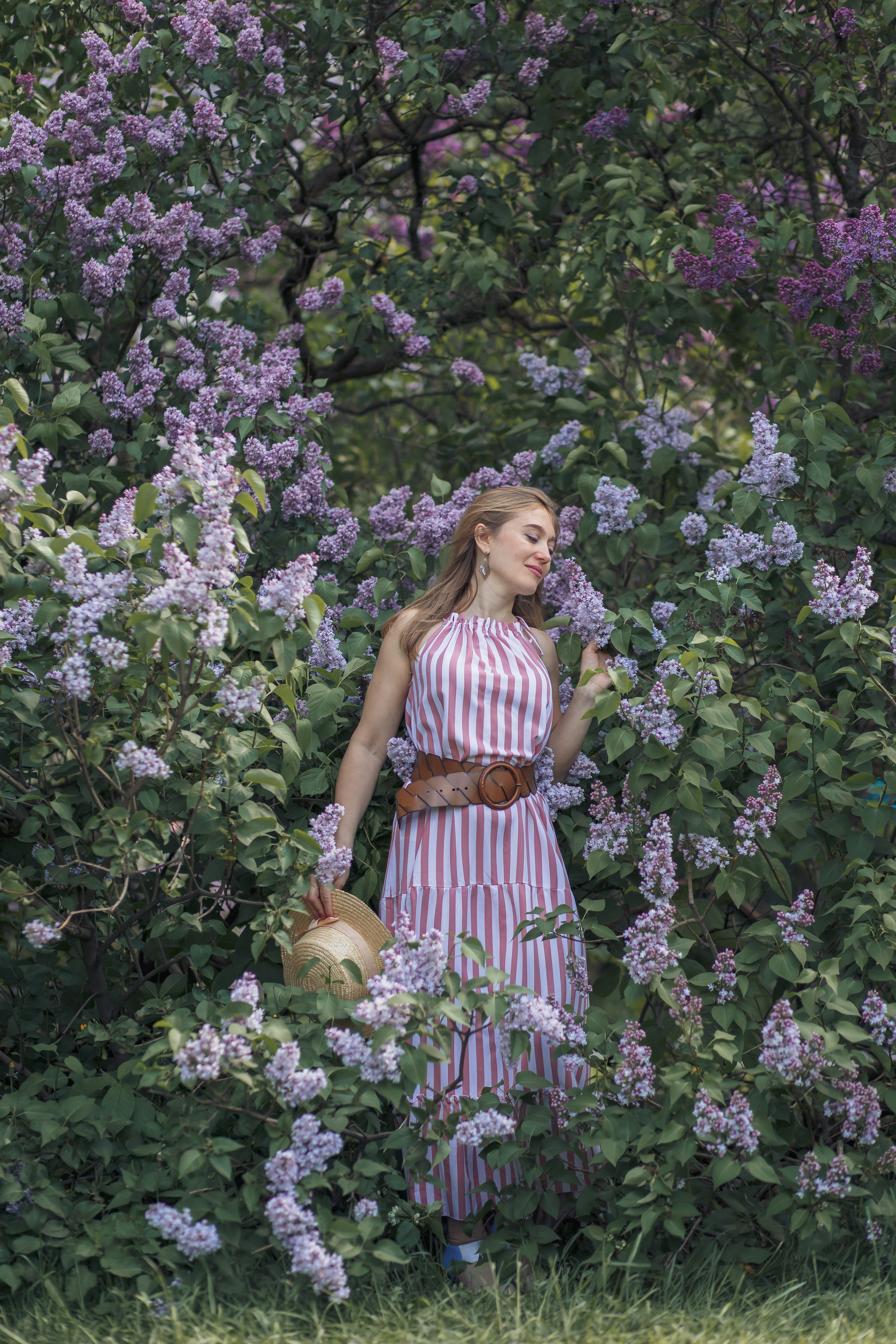 Фотосессия в сирени. Бренд‑фотограф в Москве | Rina _Sphoto — личный и бизнес‑контент