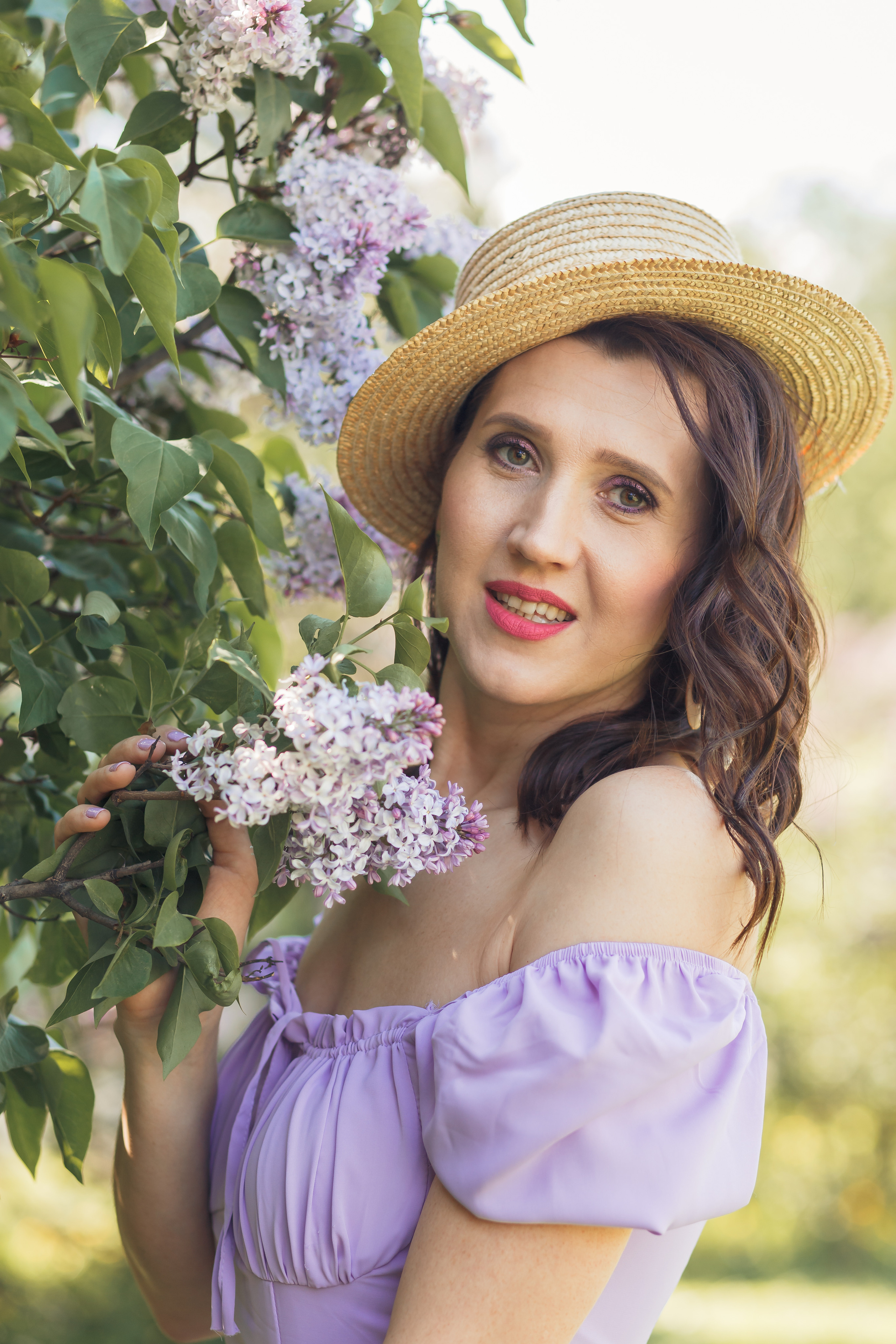 Фотосессия в сирени. Бренд‑фотограф в Москве | Rina _Sphoto — личный и бизнес‑контент