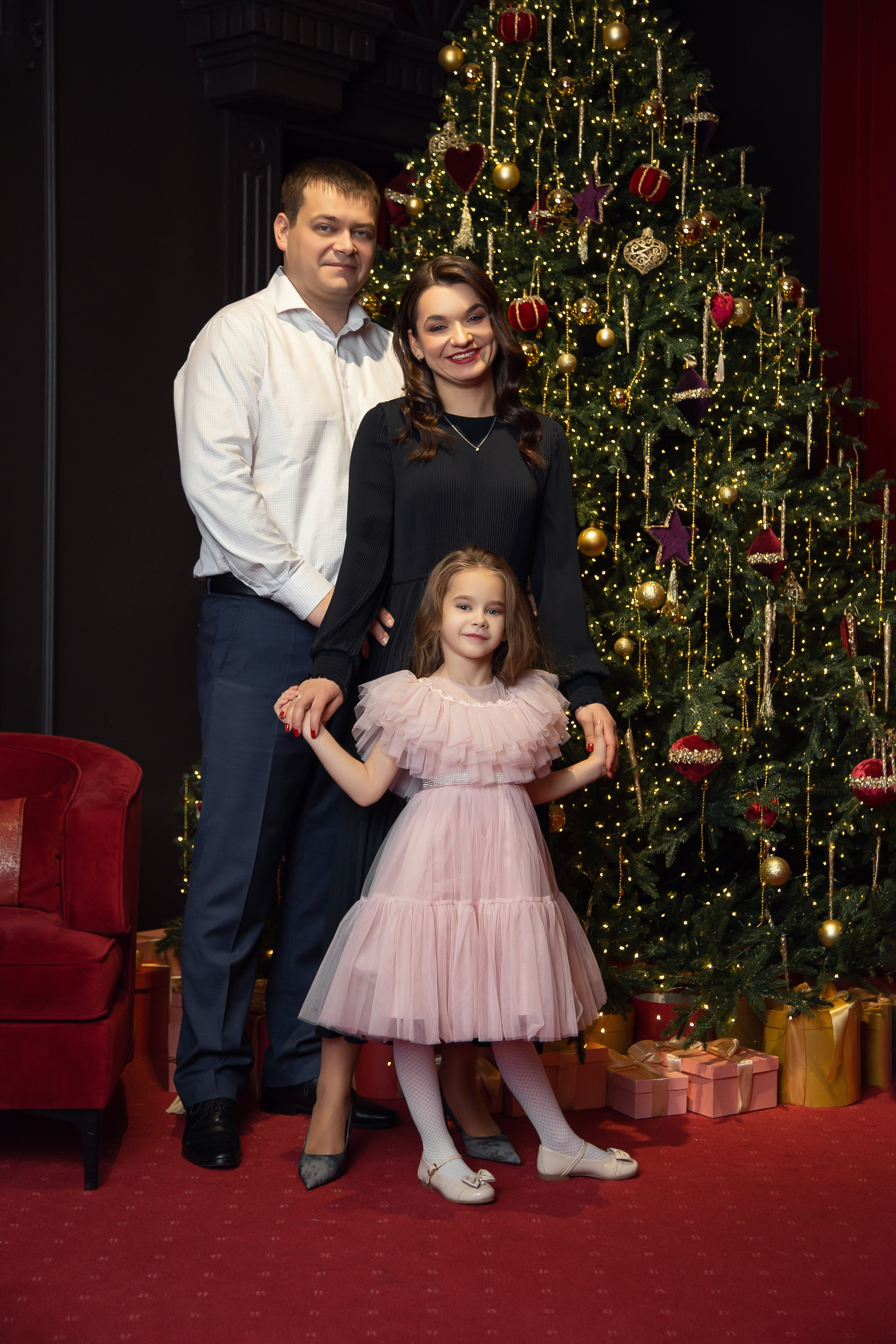 Семейная фотосессия в Москве - тёплые кадры с детьми и новогодние образы | Анна Татаурова. Фотограф Анна Татаурова | Авторская фотосъемка в Москве