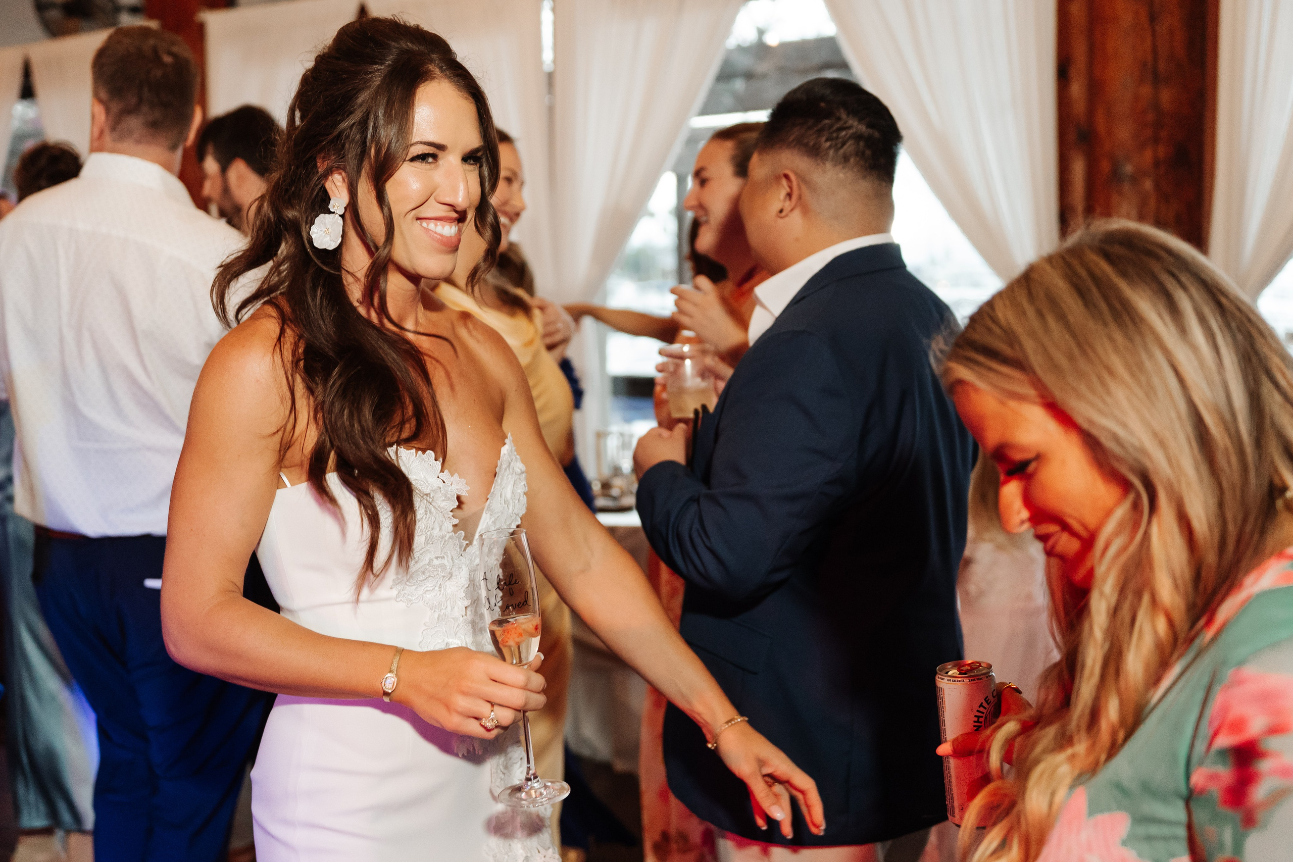 2025-08-16_BryanAmber. Ретушер Зенькевич Света