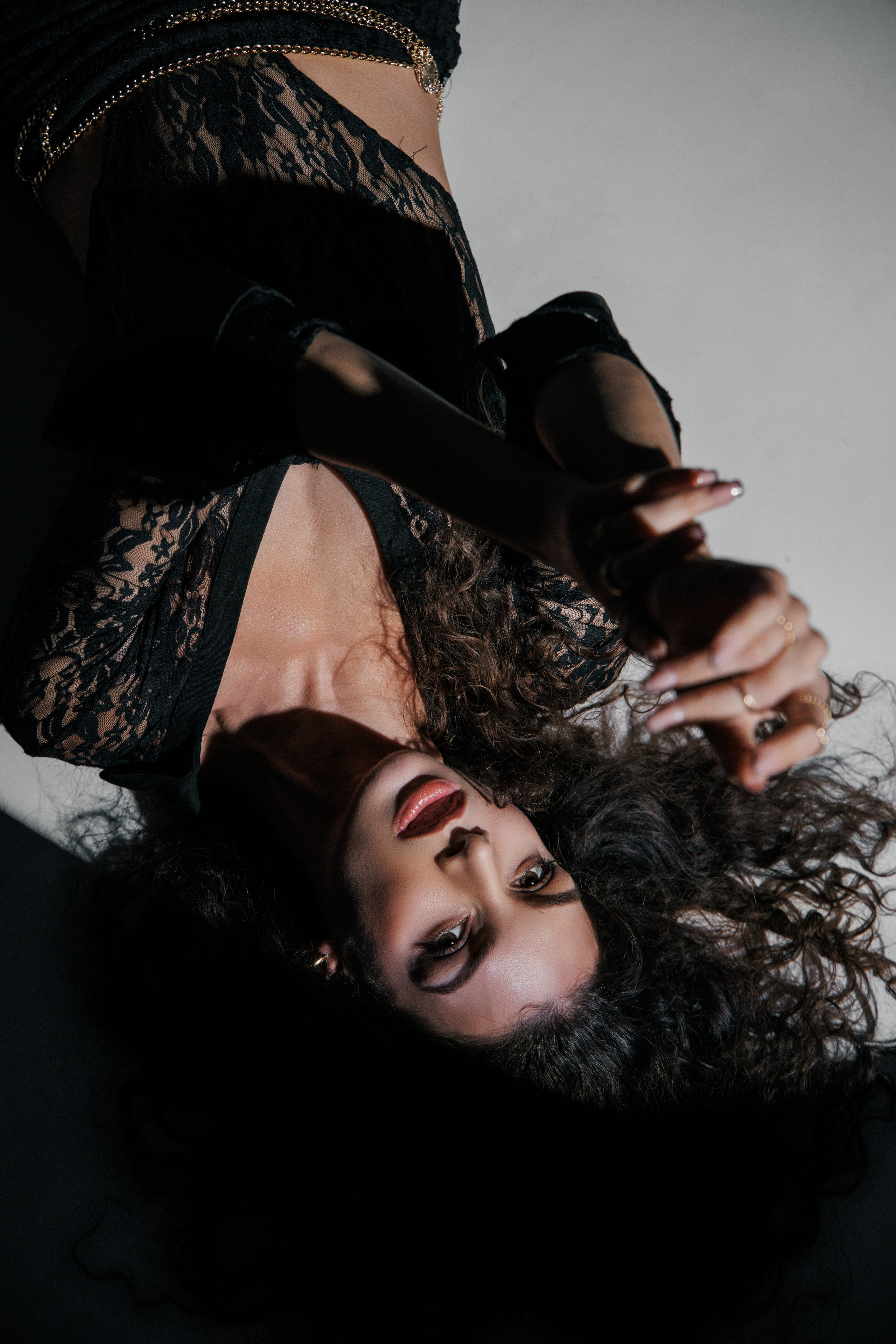 Девушка в черном. Валентина Похомова — профессиональный фотограф в Екатеринбурге