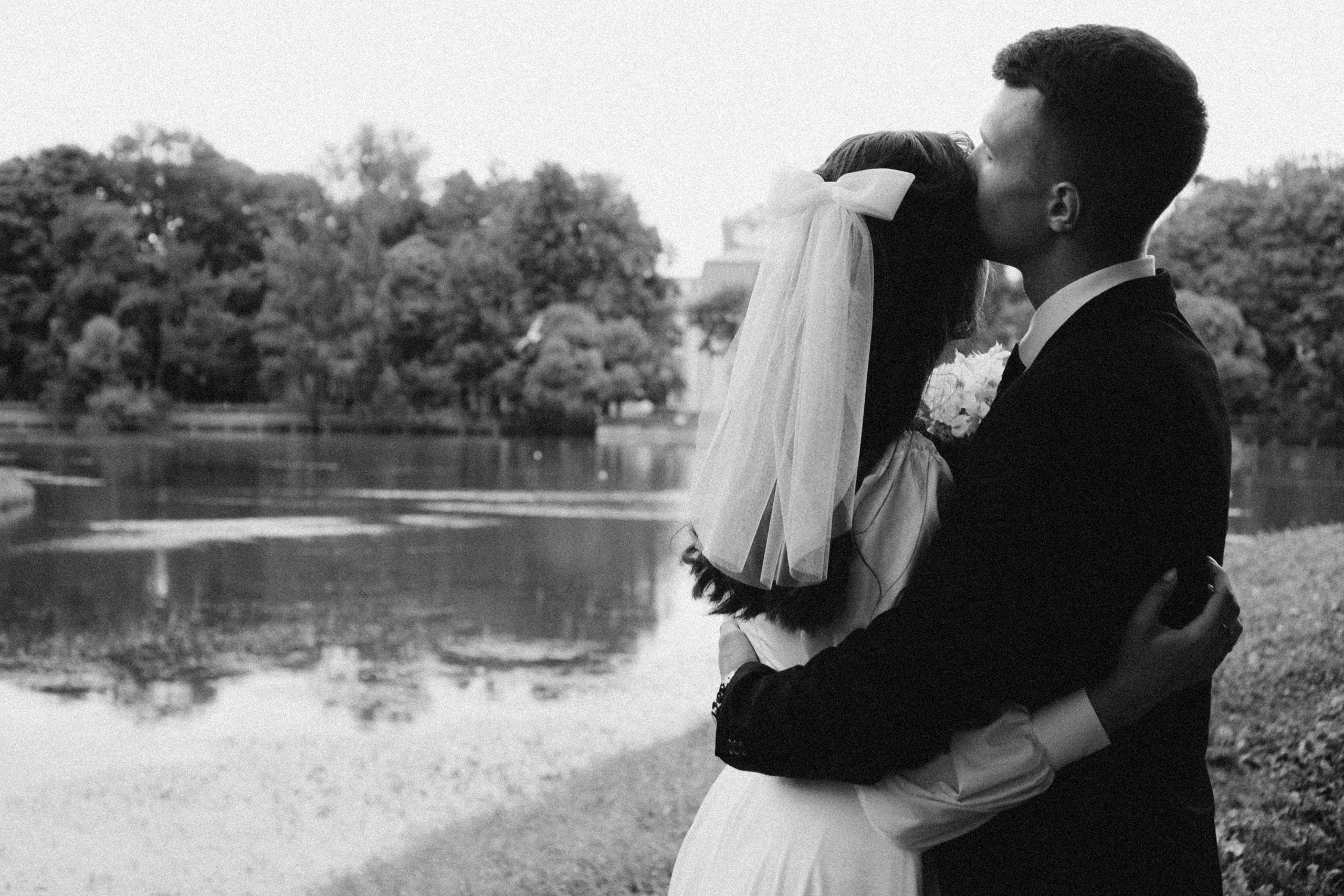 СВАДЕБНАЯ СЬЕМКА В ТАВРИЧЕСКОМ САДУ И ПРОГУЛКА ПО ЧЕРНЫШЕВСКОЙ. Профессиональный фотограф, Санкт-Петербург — Виктория Богомолова