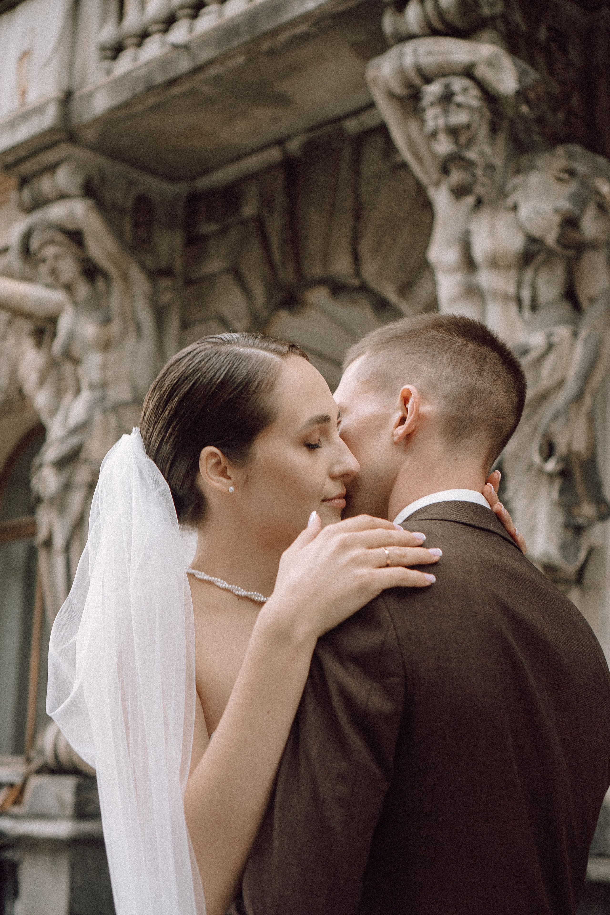 СВАДЕБНАЯ ПРОГУЛКА В САНТК-ПЕТЕРБУРГЕ (ИСАКИЕВСКИЙ СОБОР, ЗИМНЯЯ КАНАВКА, ЭРМИТАЖ И БОЛЬШАЯ МОРСКАЯ УЛИЦА). Профессиональный фотограф, Санкт-Петербург — Виктория Богомолова