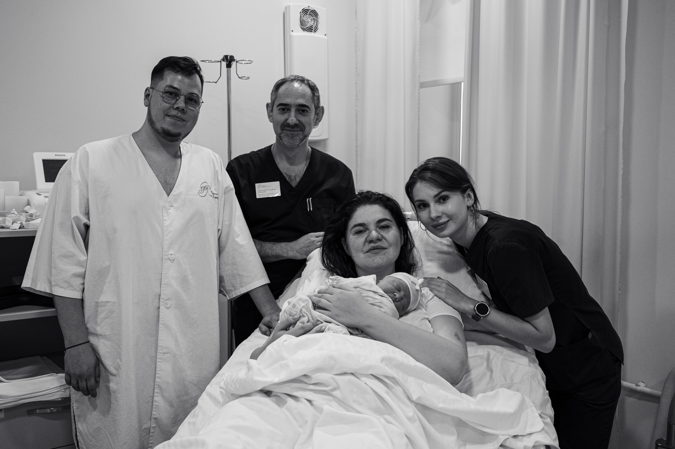 Василиса родилась. Роддом на Фурштатской. Парцалис Г.К./ Иринина А.С. Фотограф на роды СПБ Юлия Герасимова