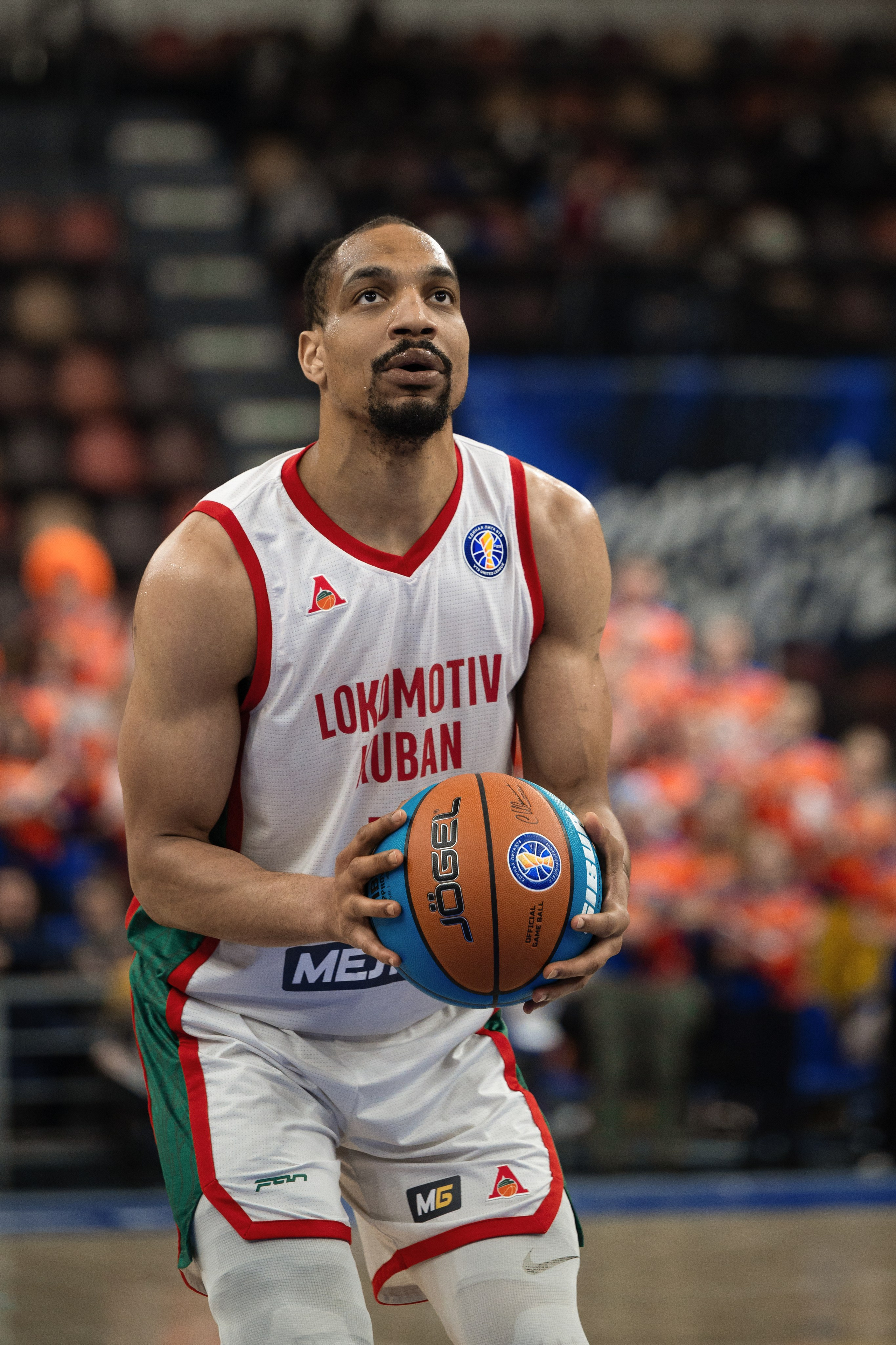 БЕТСИТИ ПАРМА — Локомотив-Кубань. Репортажный фотограф