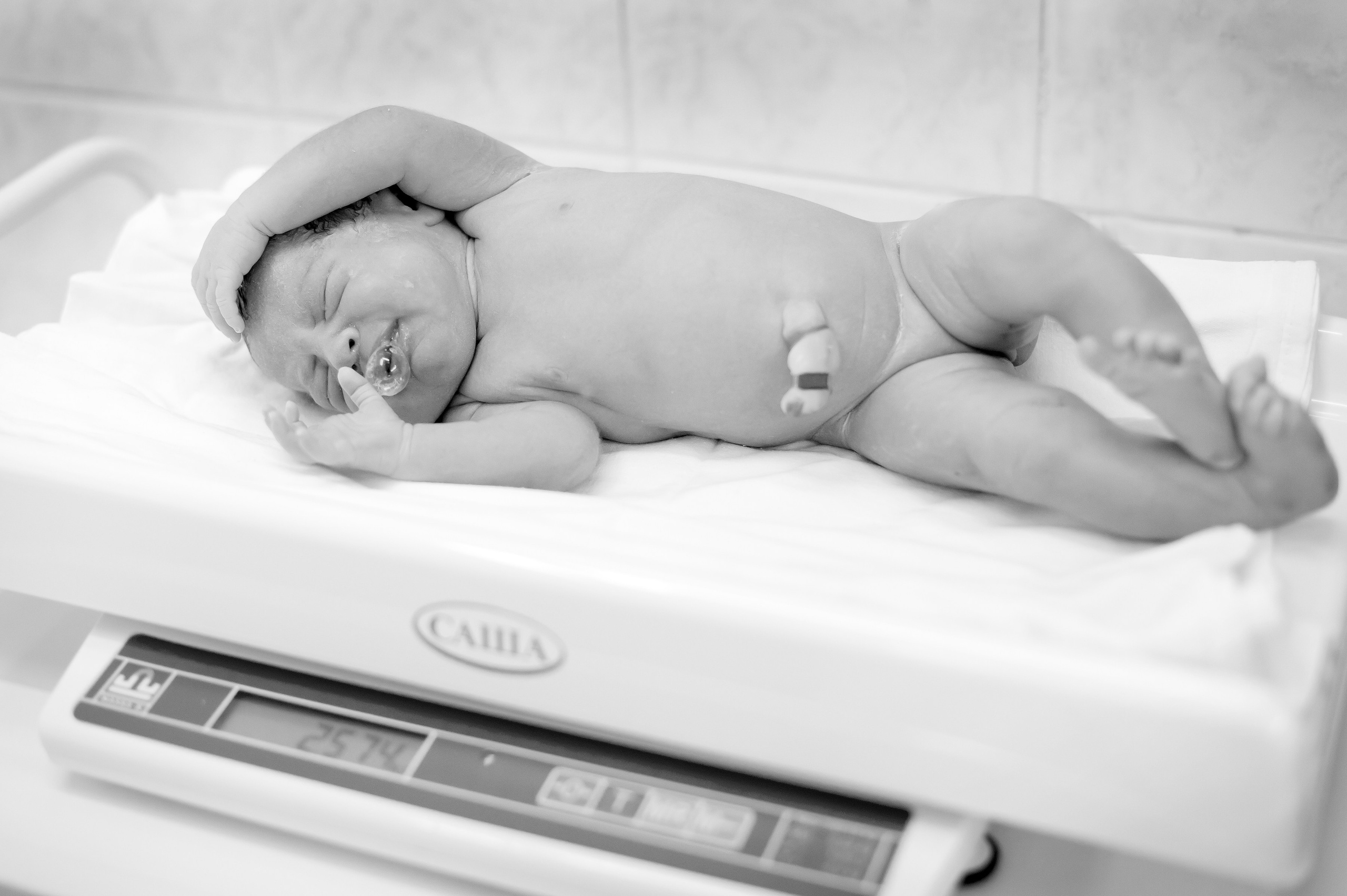 Рождение. Репортажный, семейный и детский фотограф в Пензе и Заречном Арина Ермилова. Картины барельеф на заказ