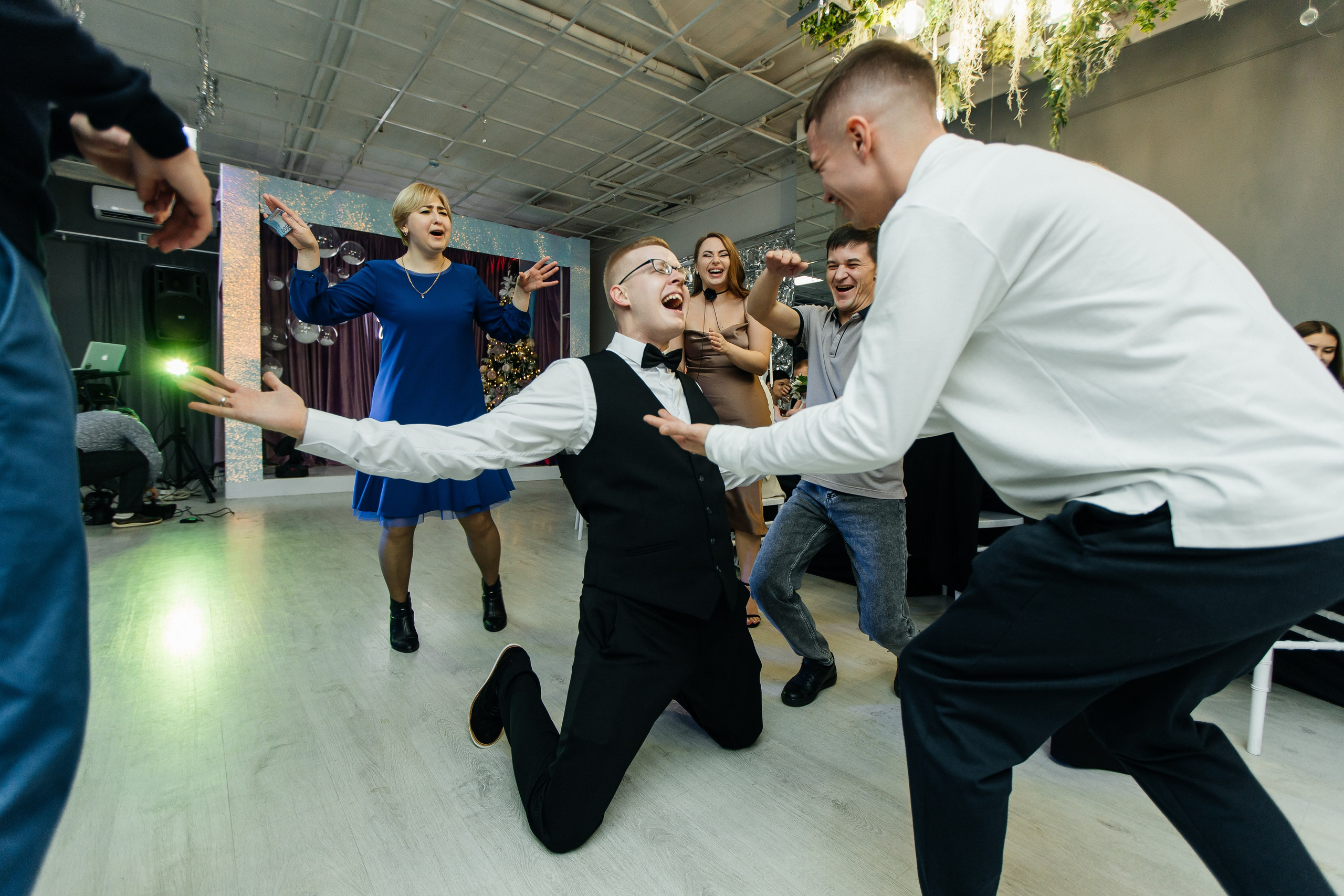 Студия, ЗАГС и банкет. Свадебный и семейный фотограф Ростова-на-Дону Ирина Бондарева