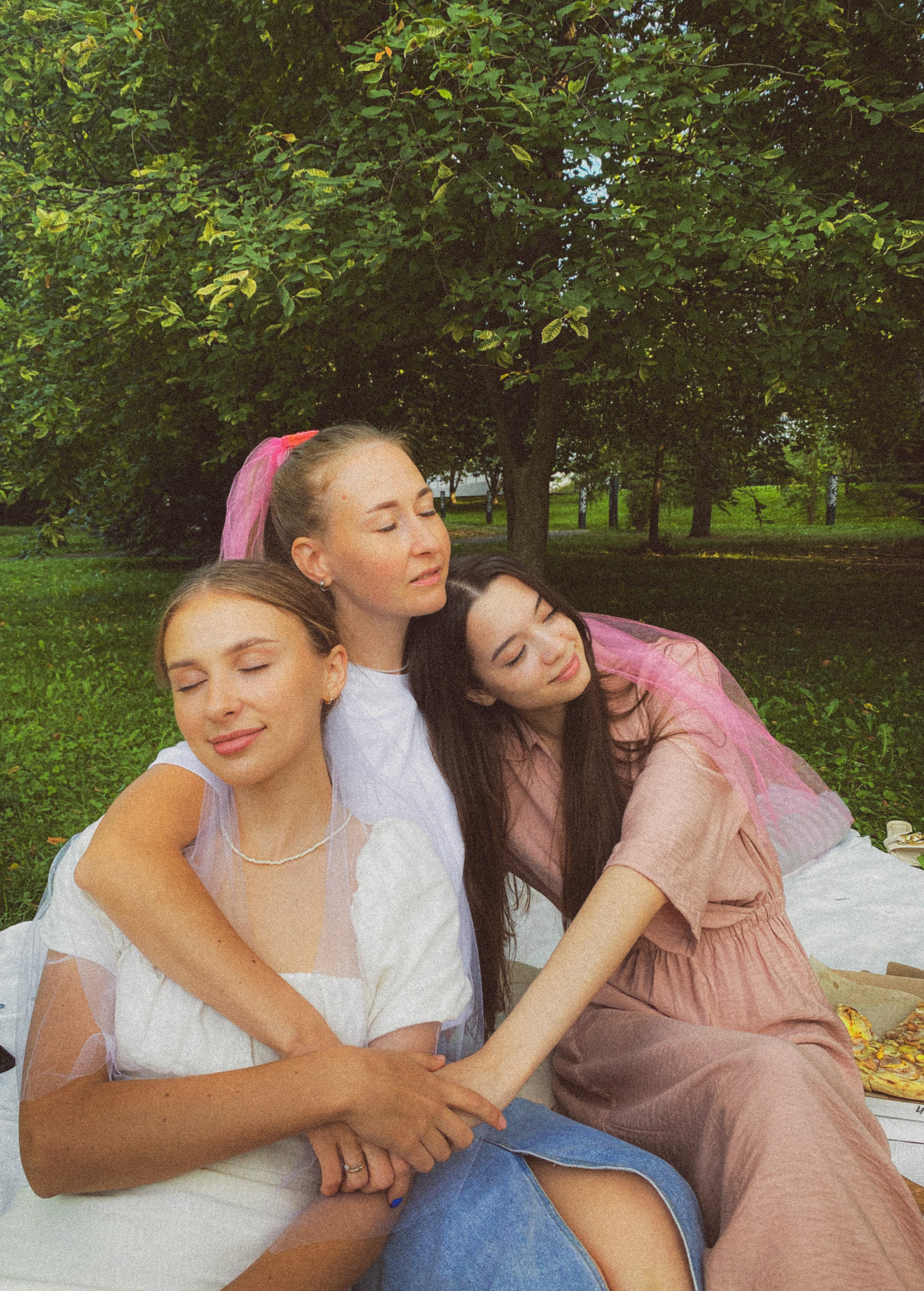 Девичник в парке Чёрное озеро. Чувственный мобильный фотограф в Казани и Сочи Дьяченко Дарья