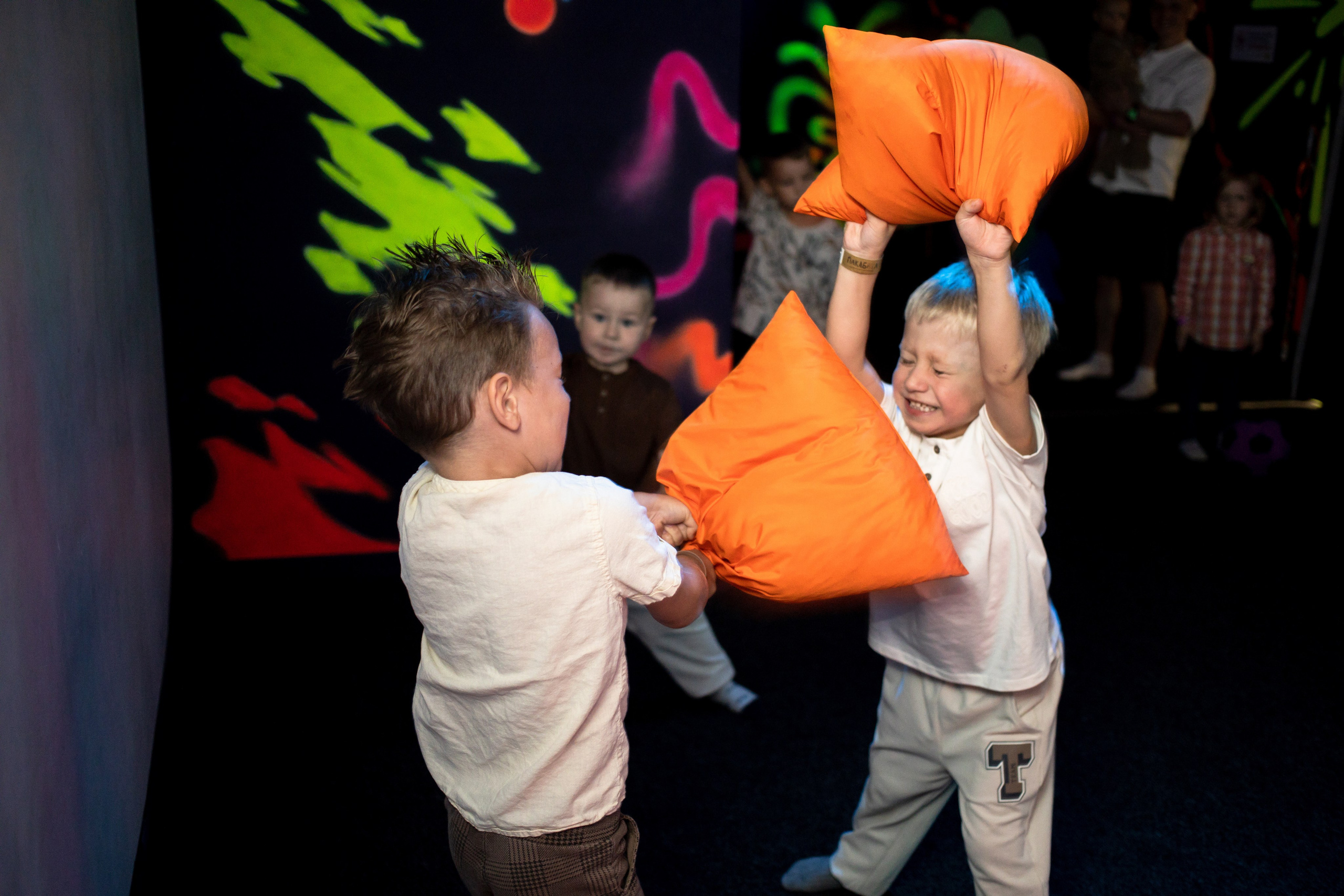 Марату 5. Фотографии с любовью