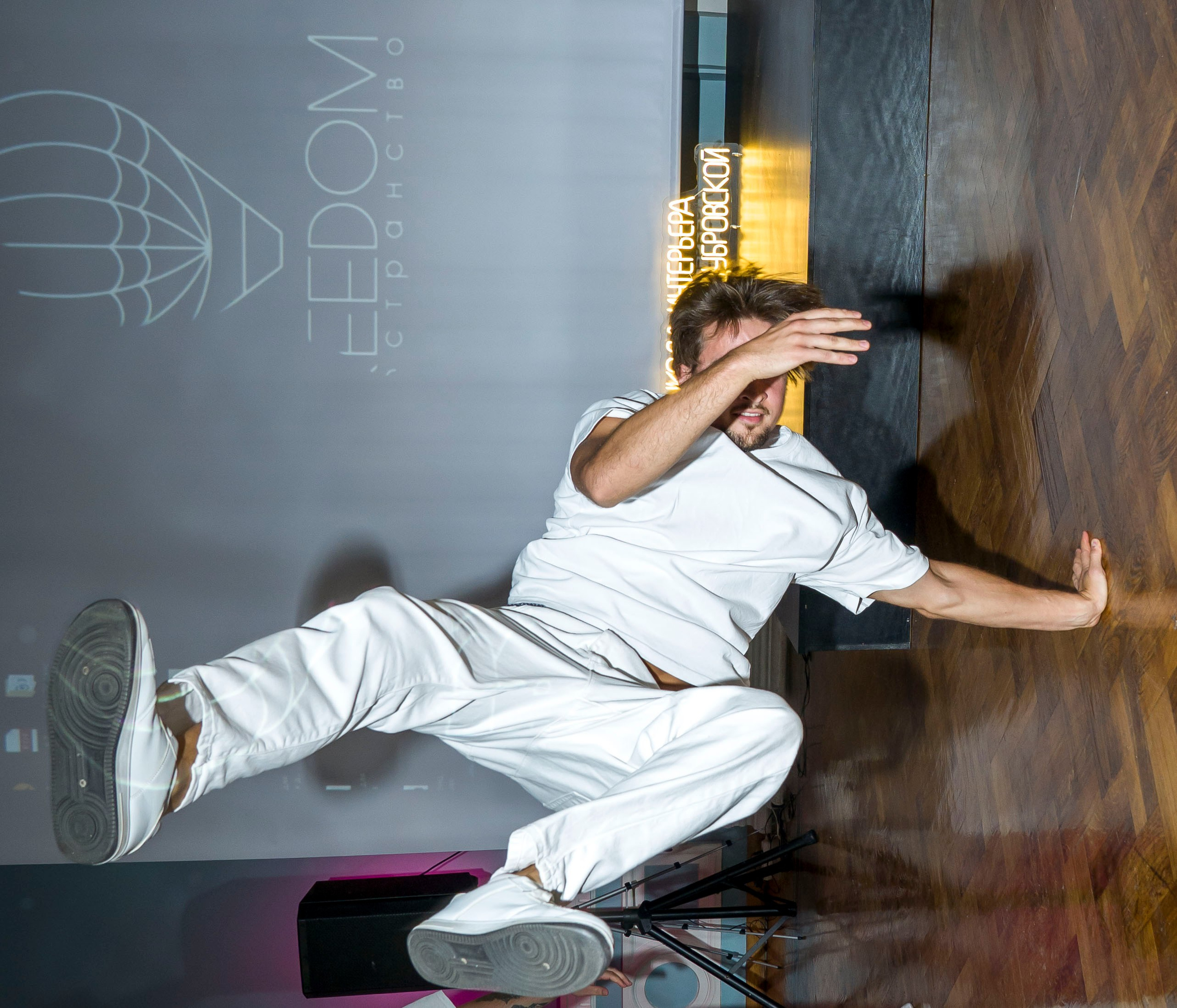 Дизайн-тусовка от школы интерьера Екатерины Дубровской. Фотограф в Санкт-Петербурге. Репортажная и все съёмки для бизнеса