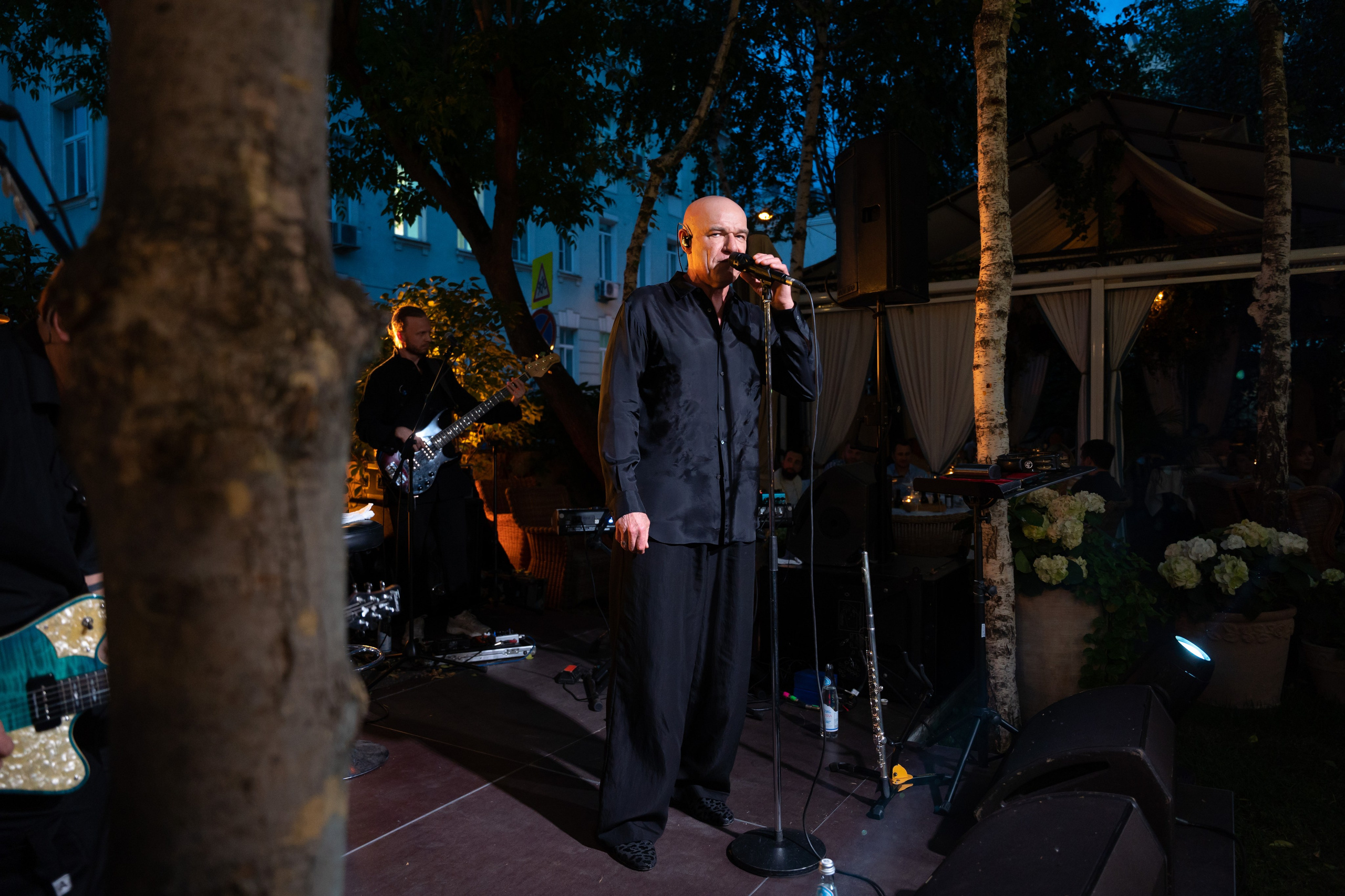 BUTLER открытие летней веранды: выступление группы «Моральный кодекс». Портретный и репортажный фотограф в Москве Разуменко Роман