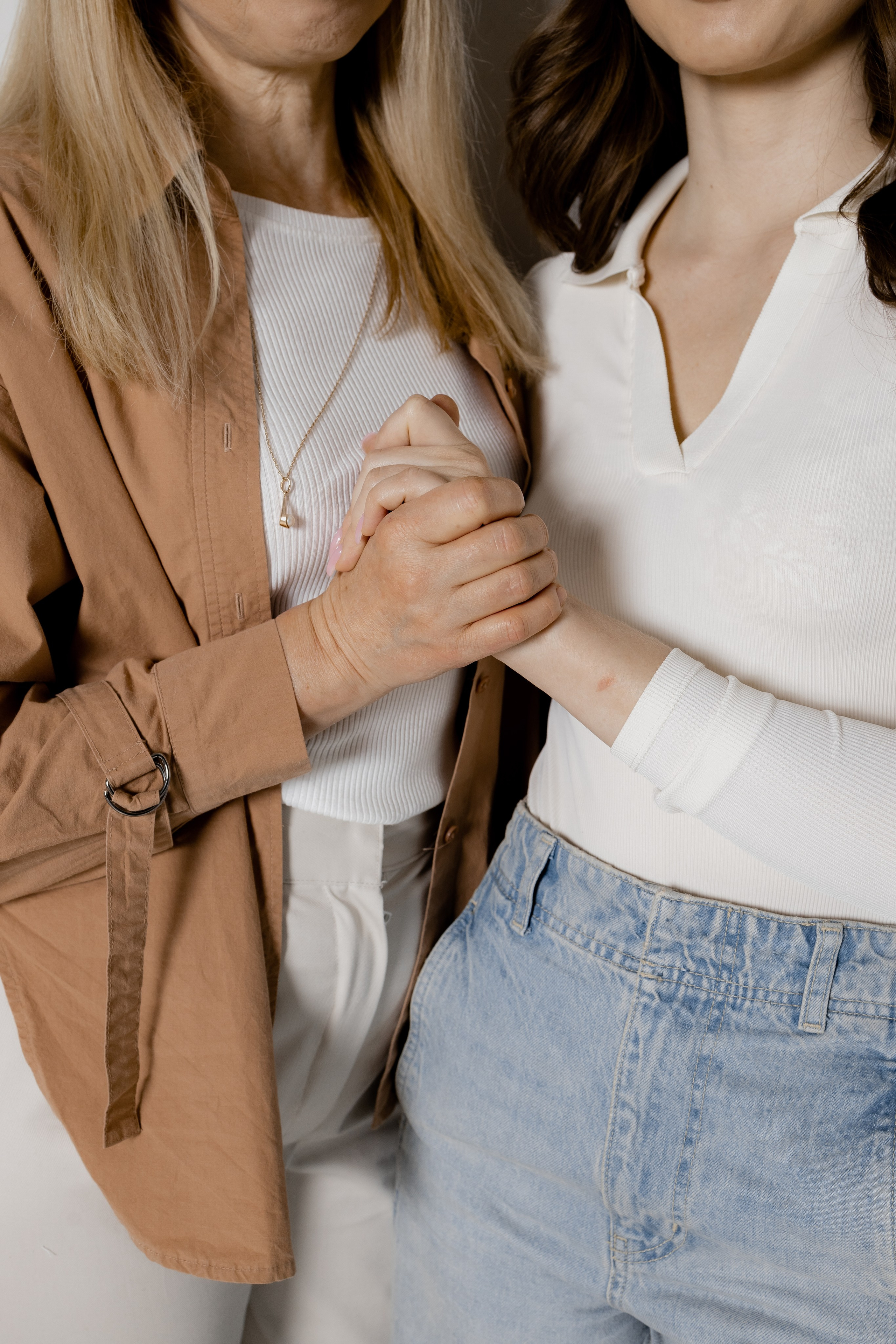 Яна и Анна | Мама с дочкой. Фотограф Челябинск Эвелина Ганага, съемка для бизнеса и маркетплейсов