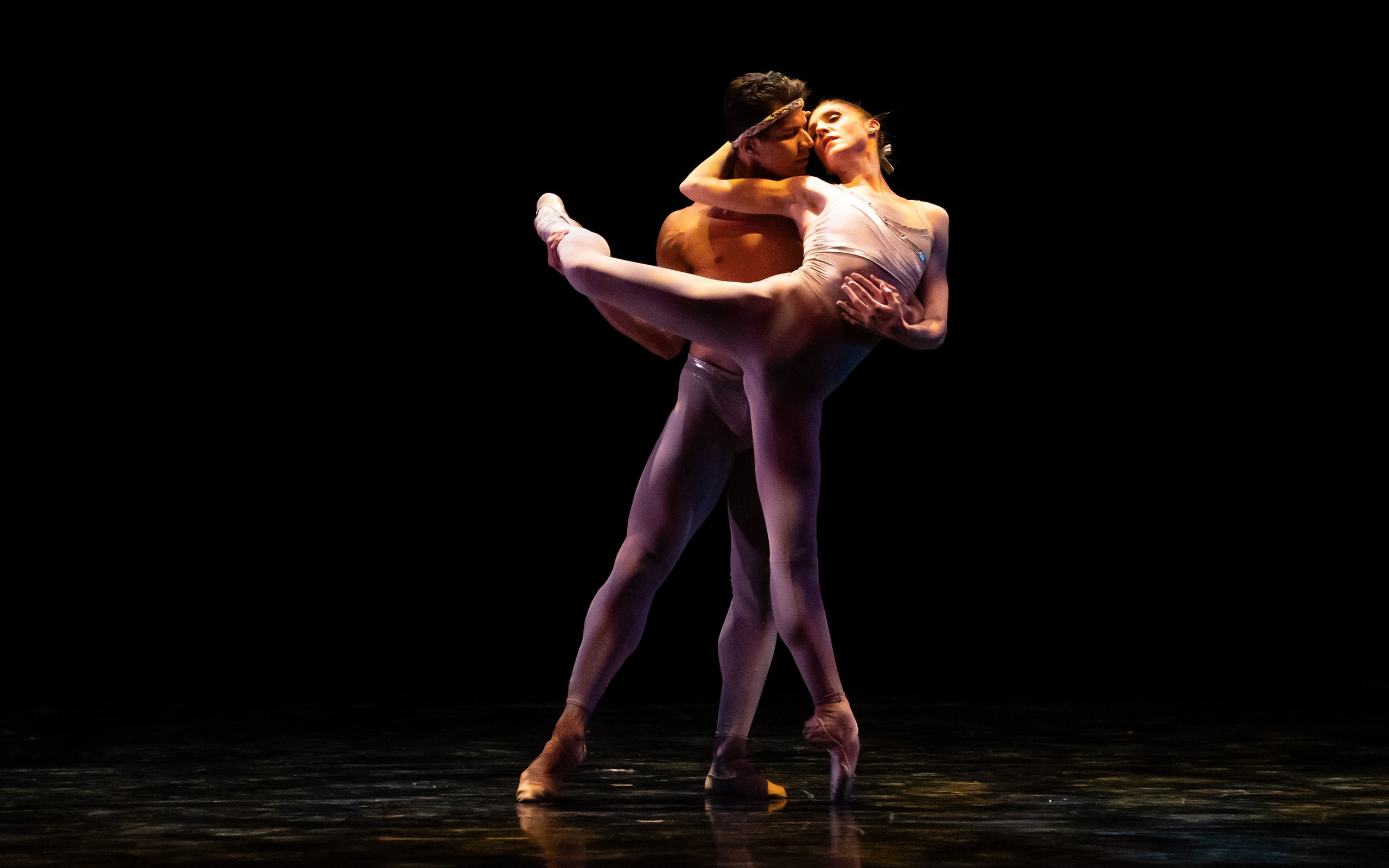 Emily Adams & Hadriel Diniz. LIGHT RAIN By Gerald Arpino,  2023, Ballet West.