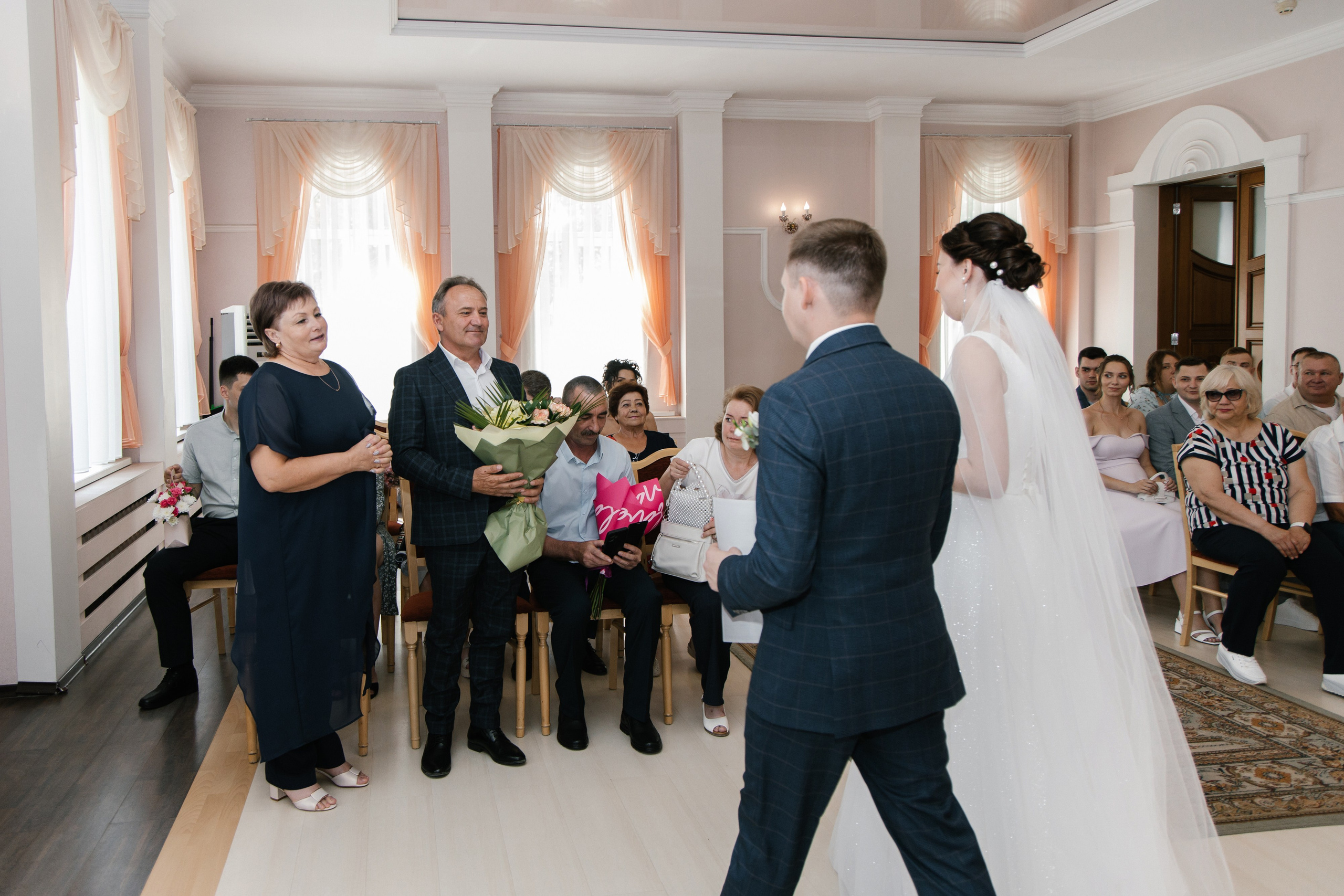 Алёна и Денис (полный день). Фотограф в Барнауле Юлия Садвокасова