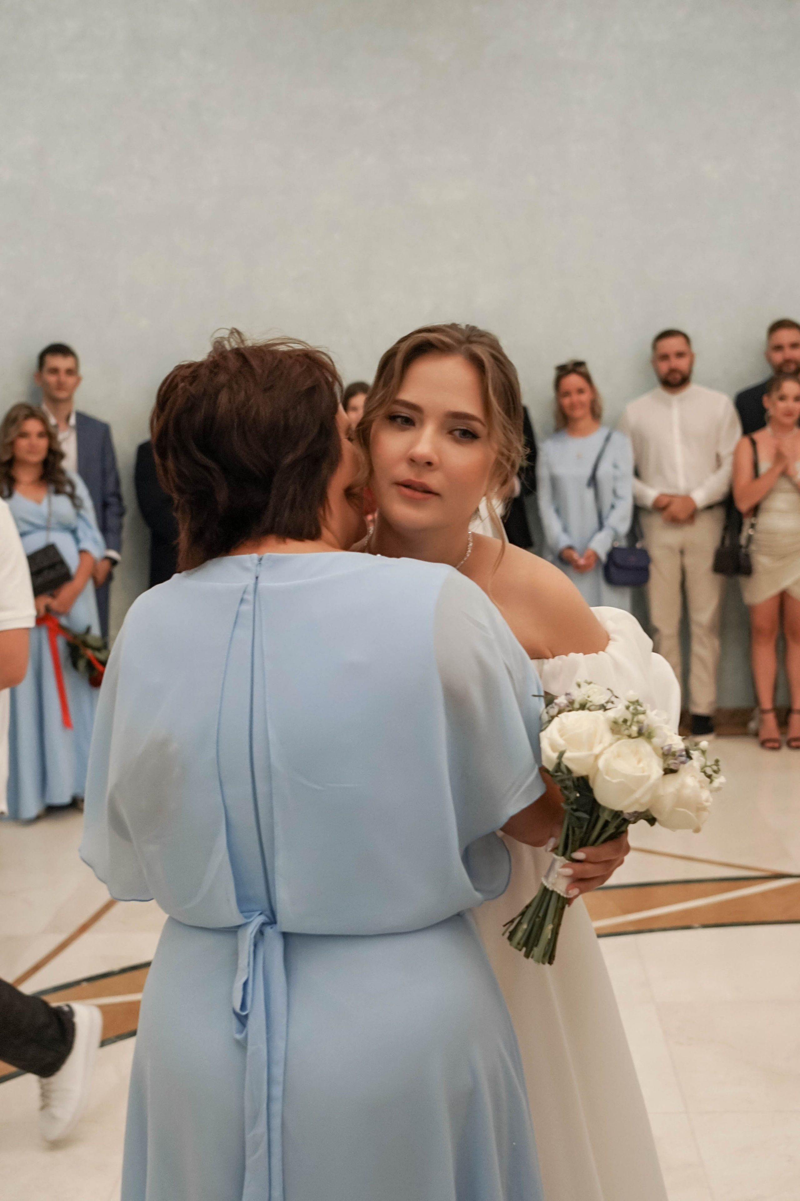 Лиза и Сережа: регистрация, прогулка и банкет. Фотограф в Иркутске