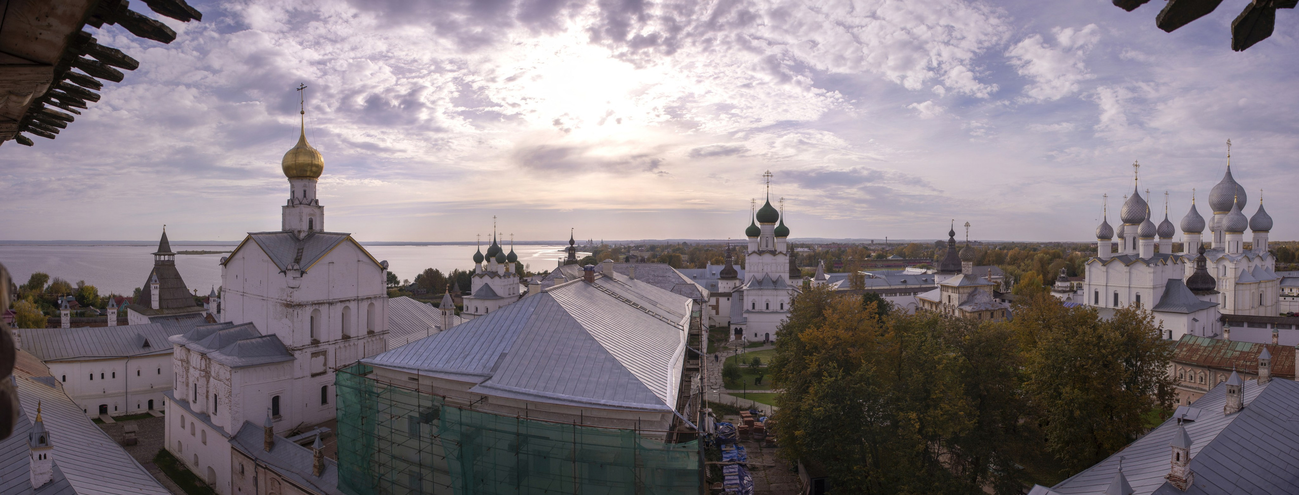 Ростов Великий. Октябрь 2024. Игорь Жучков. Россия увиденная глазами путешествующего фотографа