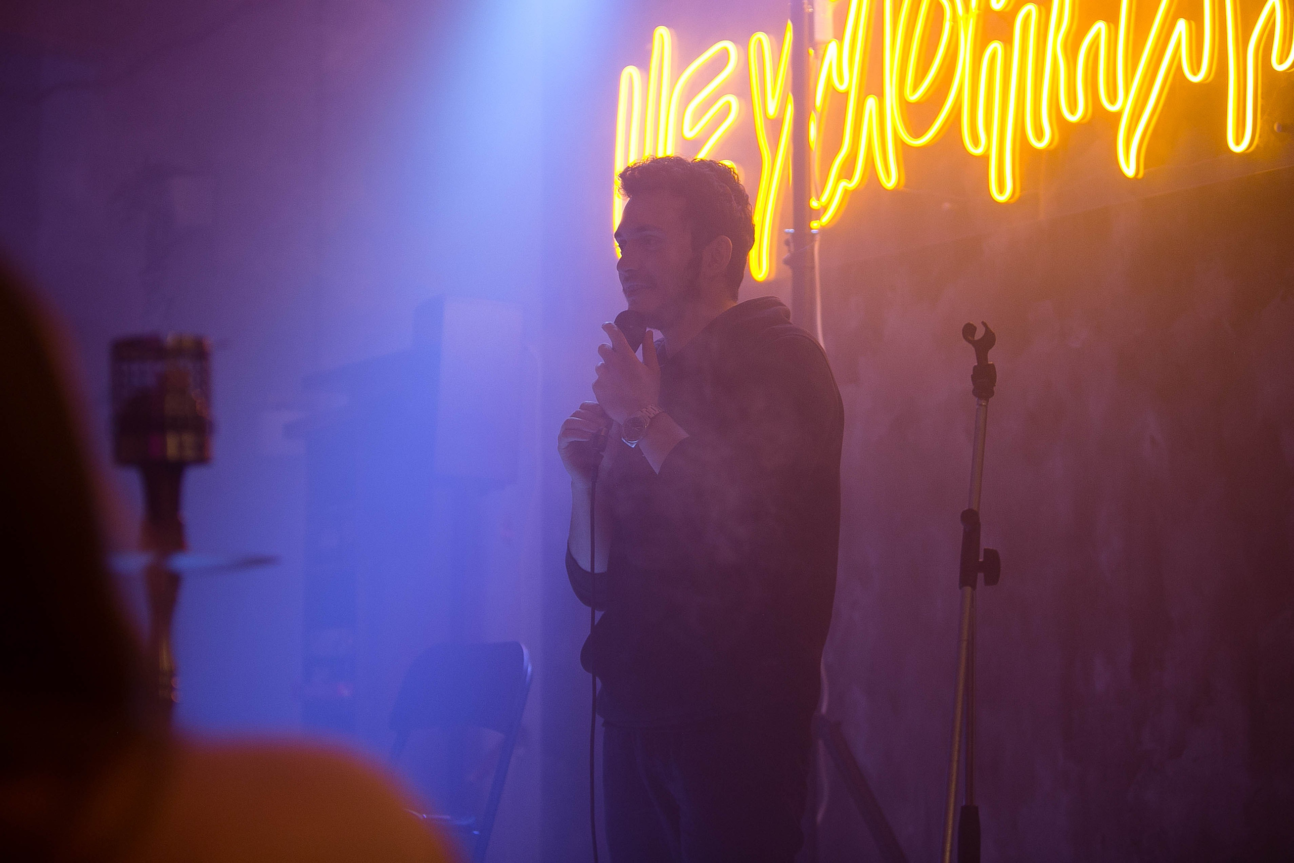 Стендап. Ваш репортажный фотограф Артемий Антонов