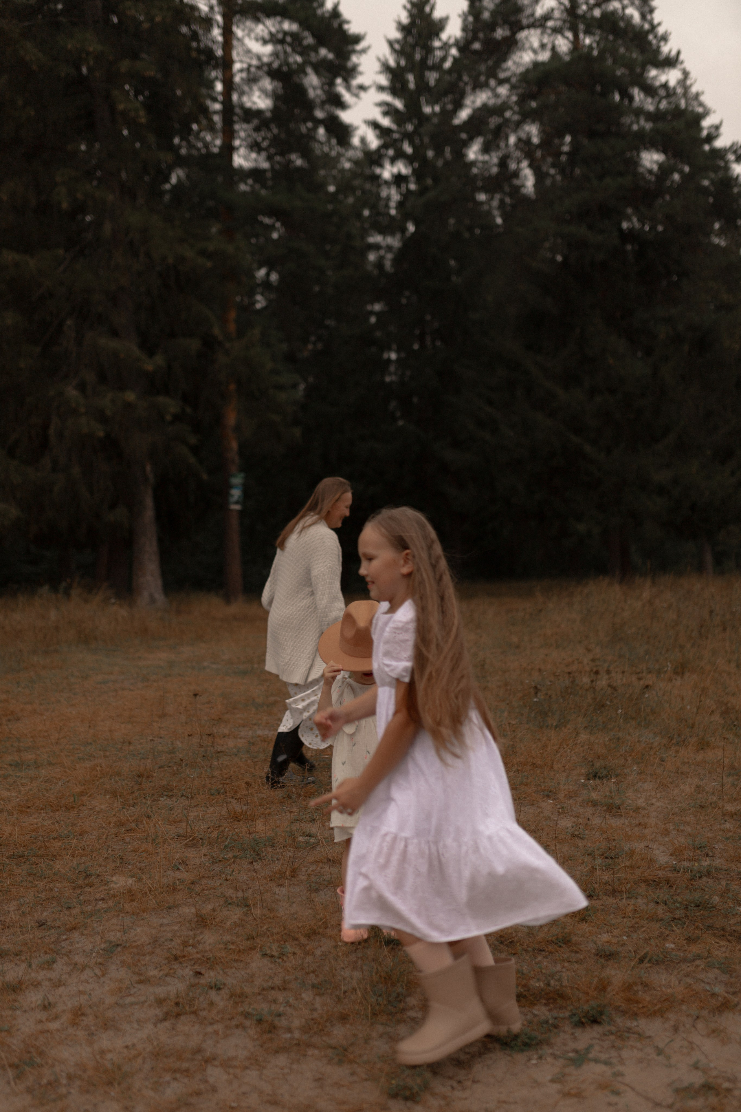 Мама Алина, Маша, Дина и Анечка. Фотограф Татьяна Семенова