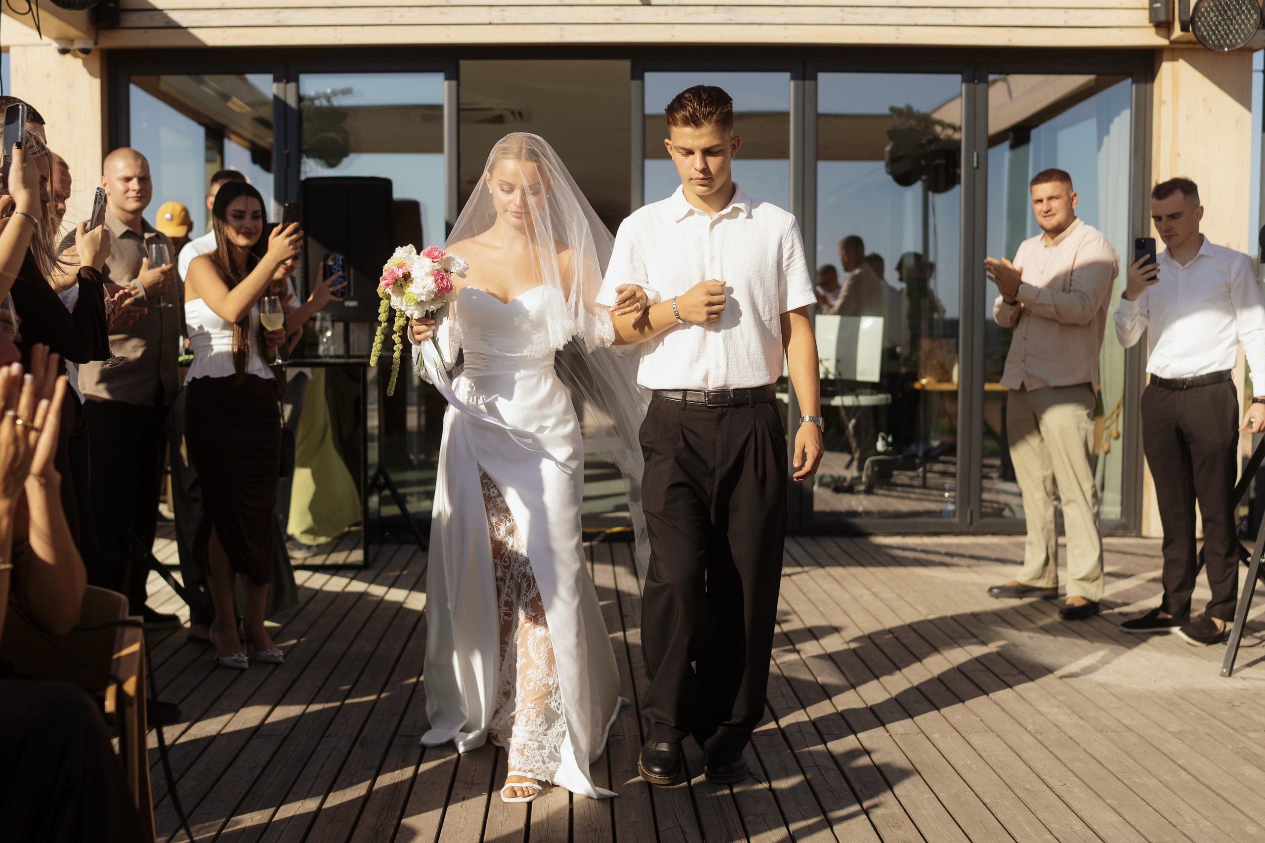 Стреляй пузырями, целуйся всерьез!. Свадебный и портретный фотограф Алена Седининна в Крыму