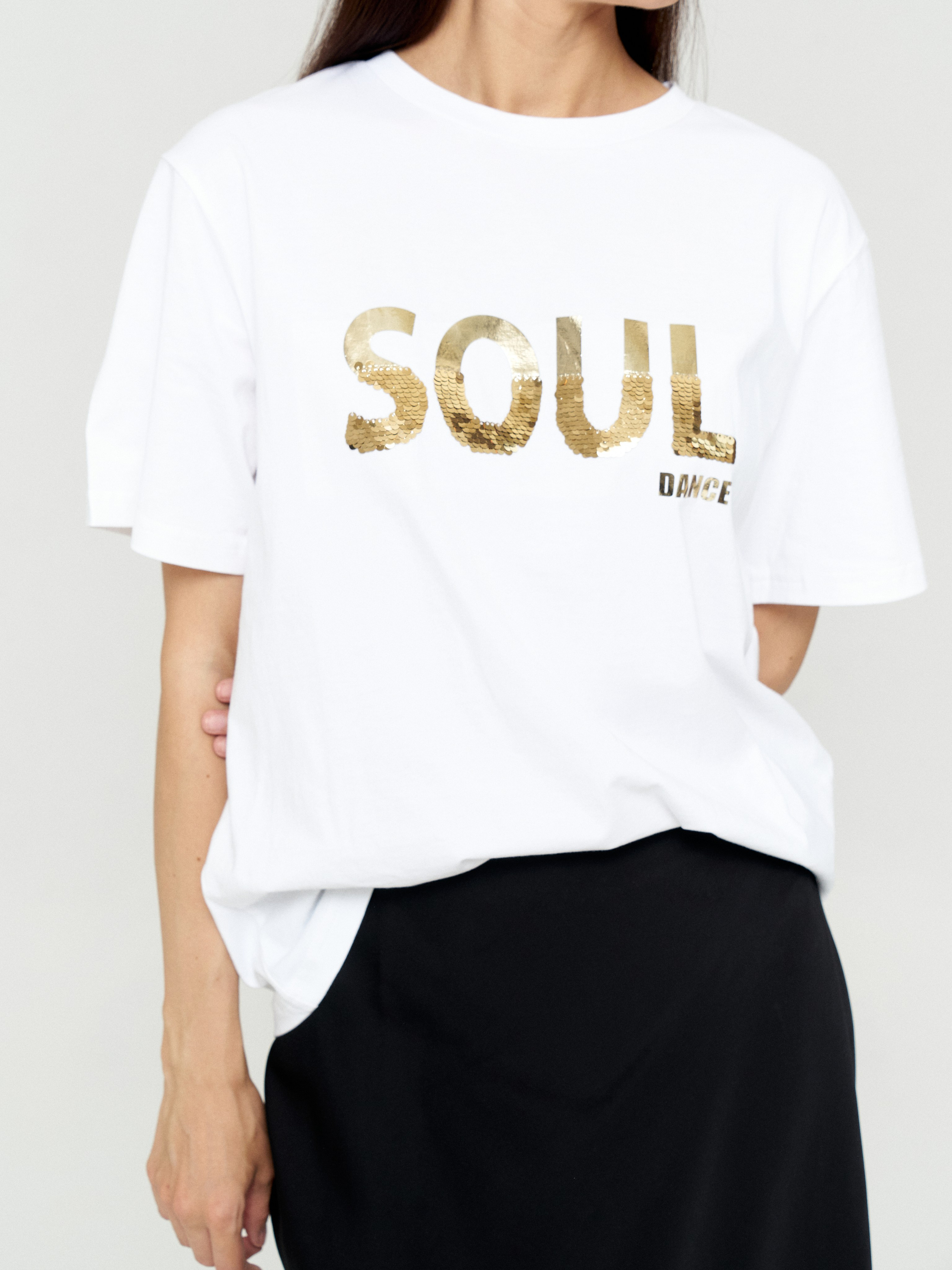 KATALOG. Съёмка для брендов одежды и маркетплейсов в Санкт-Петербурге