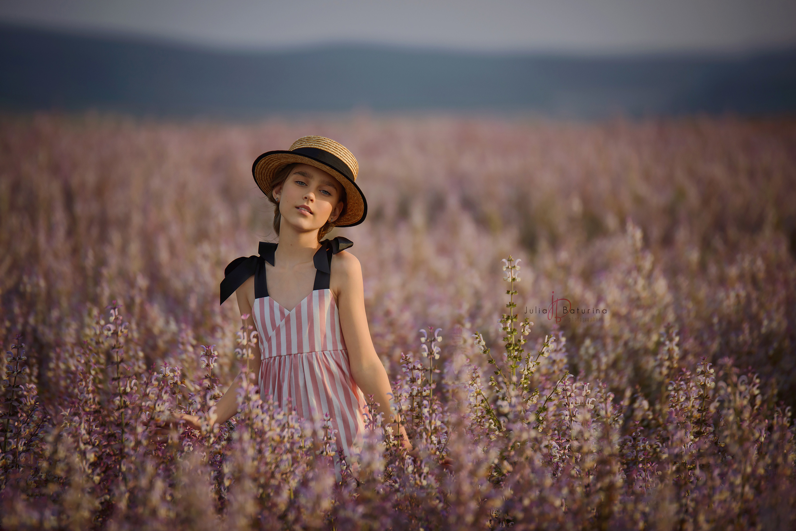 Фотосессия в лаванде для прекрасной Евы. Портретный Фотограф в Москве Юлия Батурина